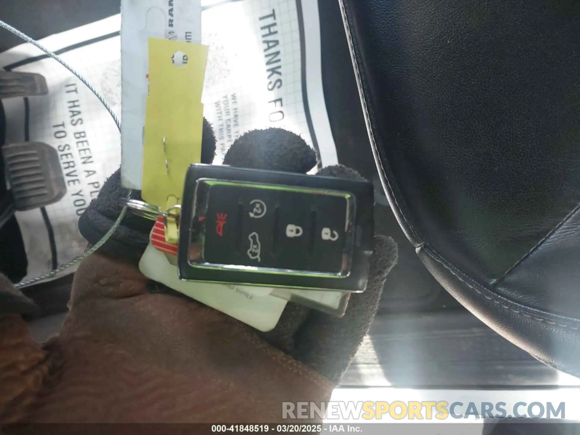 11 fotografías del automóvil dañado 1C4RJKBG4P8806462 JEEP GRAND CHEROKEE L 2023