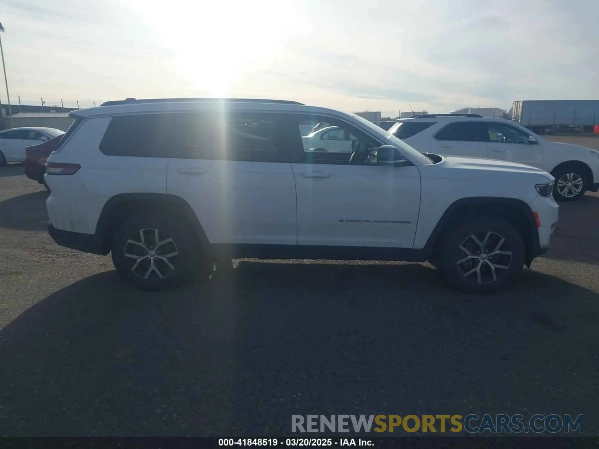 14 fotografías del automóvil dañado 1C4RJKBG4P8806462 JEEP GRAND CHEROKEE L 2023