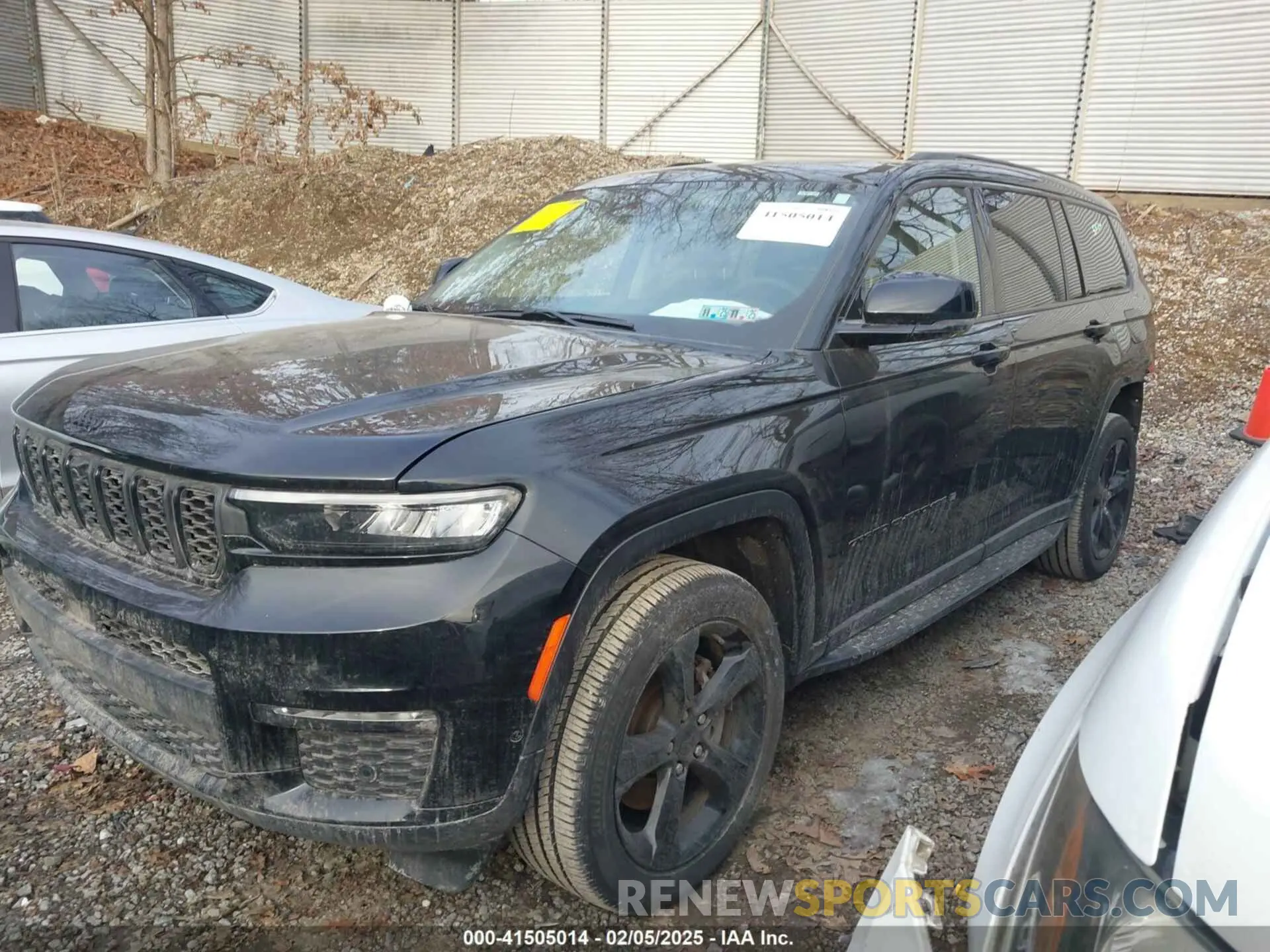 2 fotografías del automóvil dañado 1C4RJKBG8P8778147 JEEP GRAND CHEROKEE L 2023