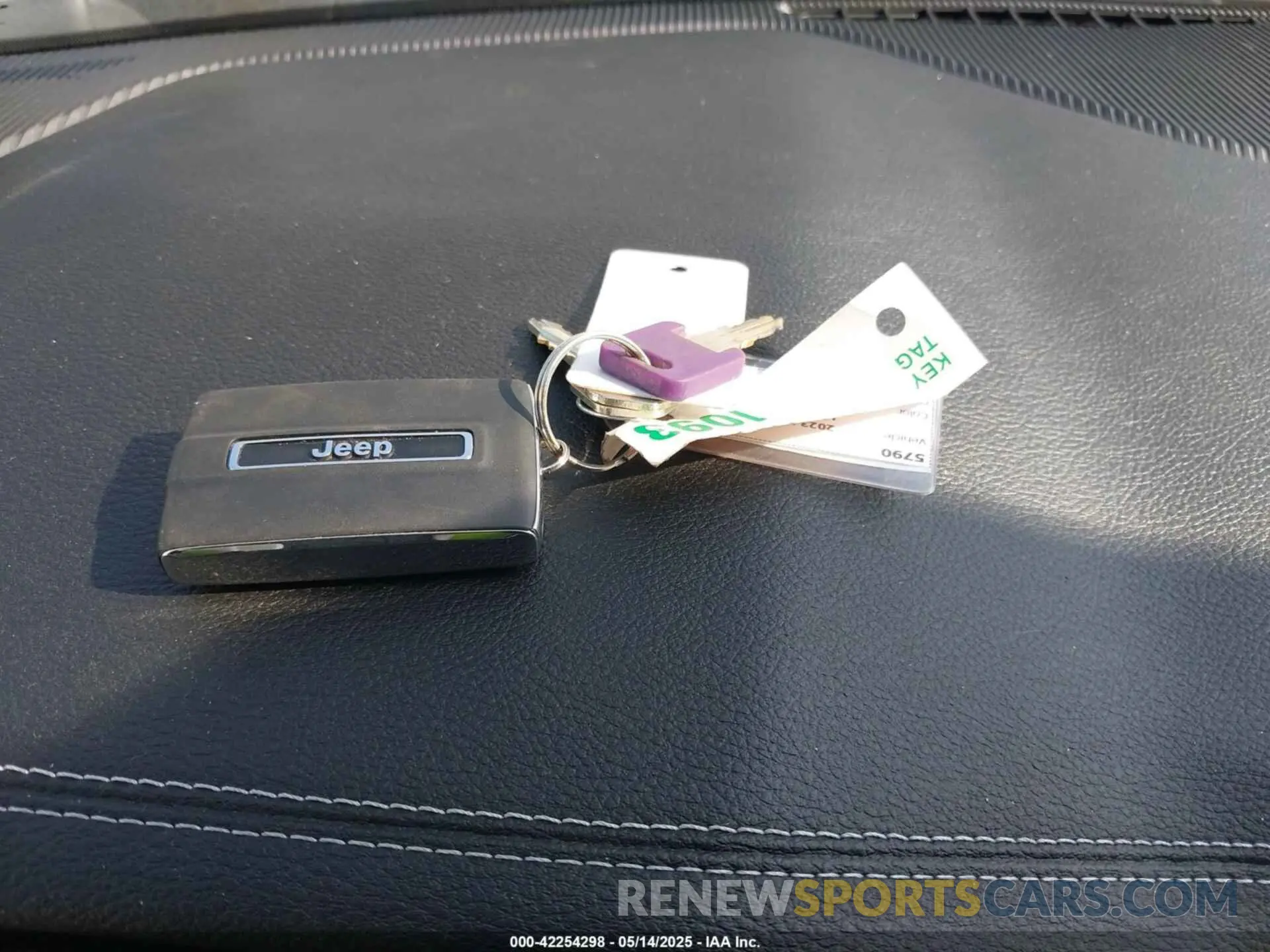 11 fotografías del automóvil dañado 1C4RJKBG8P8858824 JEEP GRAND CHEROKEE L 2023