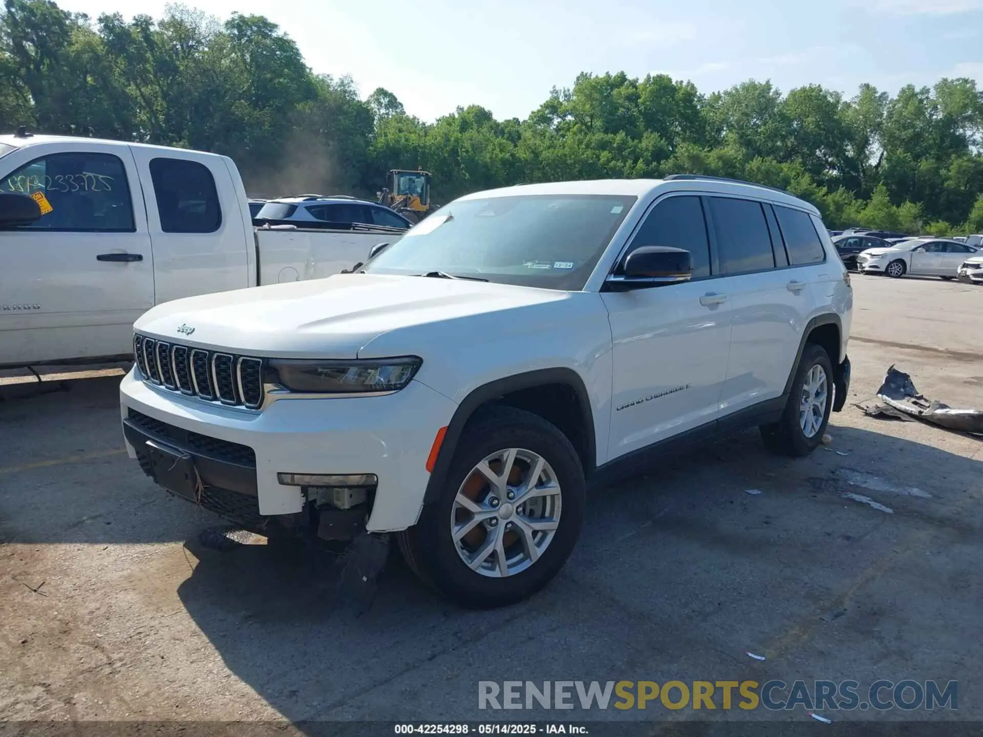 2 fotografías del automóvil dañado 1C4RJKBG8P8858824 JEEP GRAND CHEROKEE L 2023