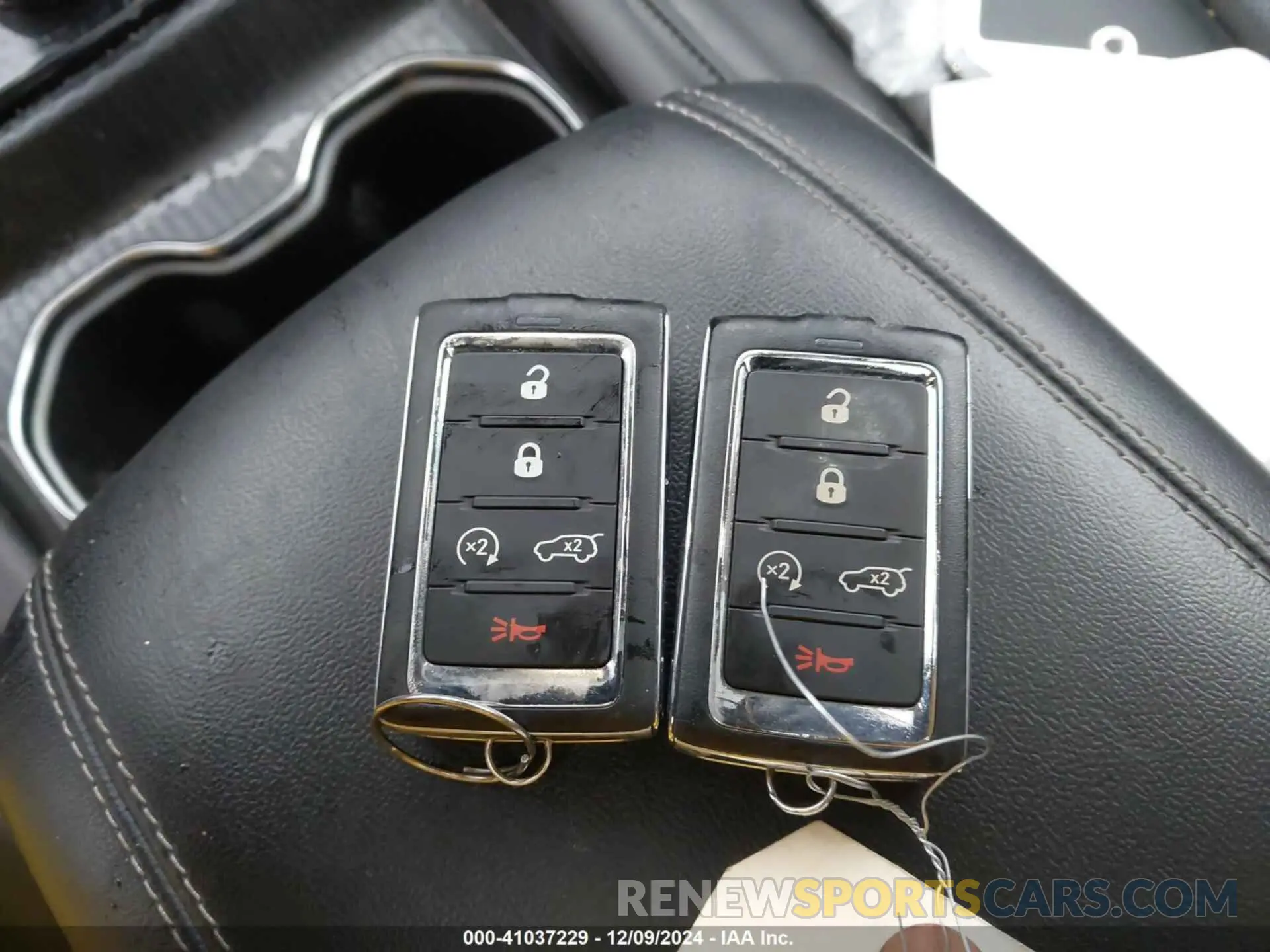 11 fotografías del automóvil dañado 1C4RJKBG9P8888818 JEEP GRAND CHEROKEE L 2023