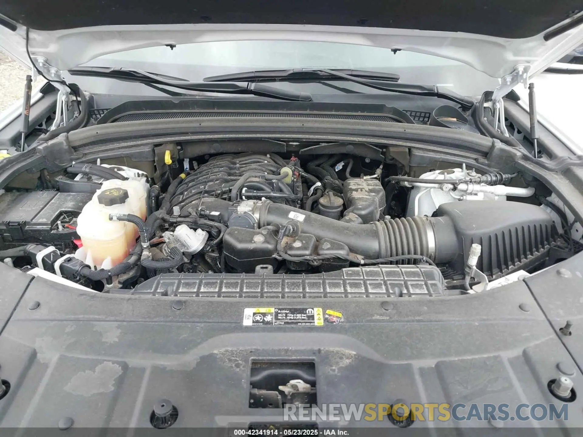 10 fotografías del automóvil dañado 1C4RJKBGXP8780661 JEEP GRAND CHEROKEE L 2023