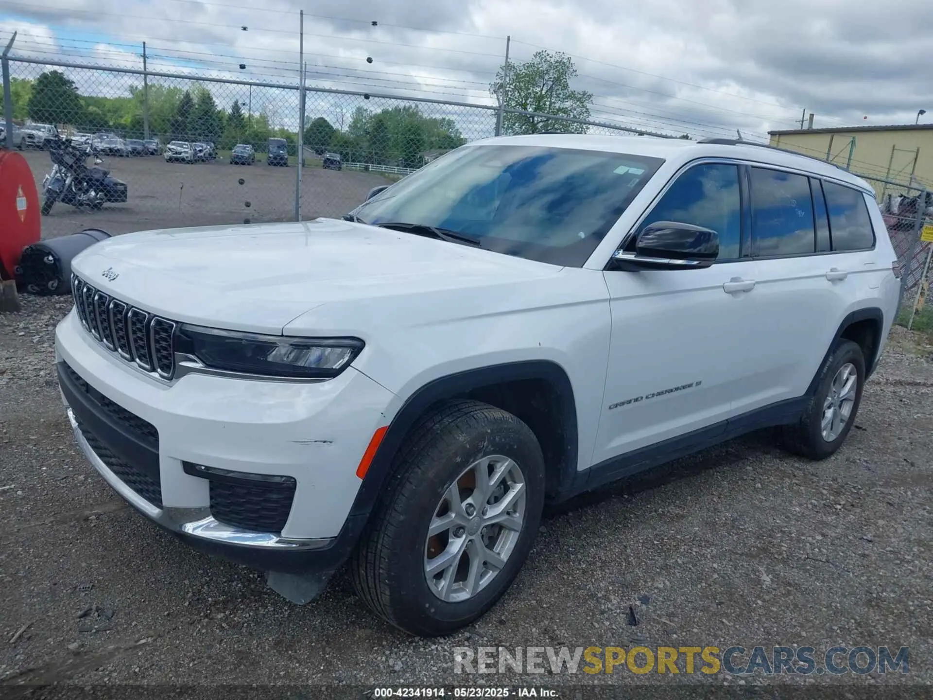 2 fotografías del automóvil dañado 1C4RJKBGXP8780661 JEEP GRAND CHEROKEE L 2023