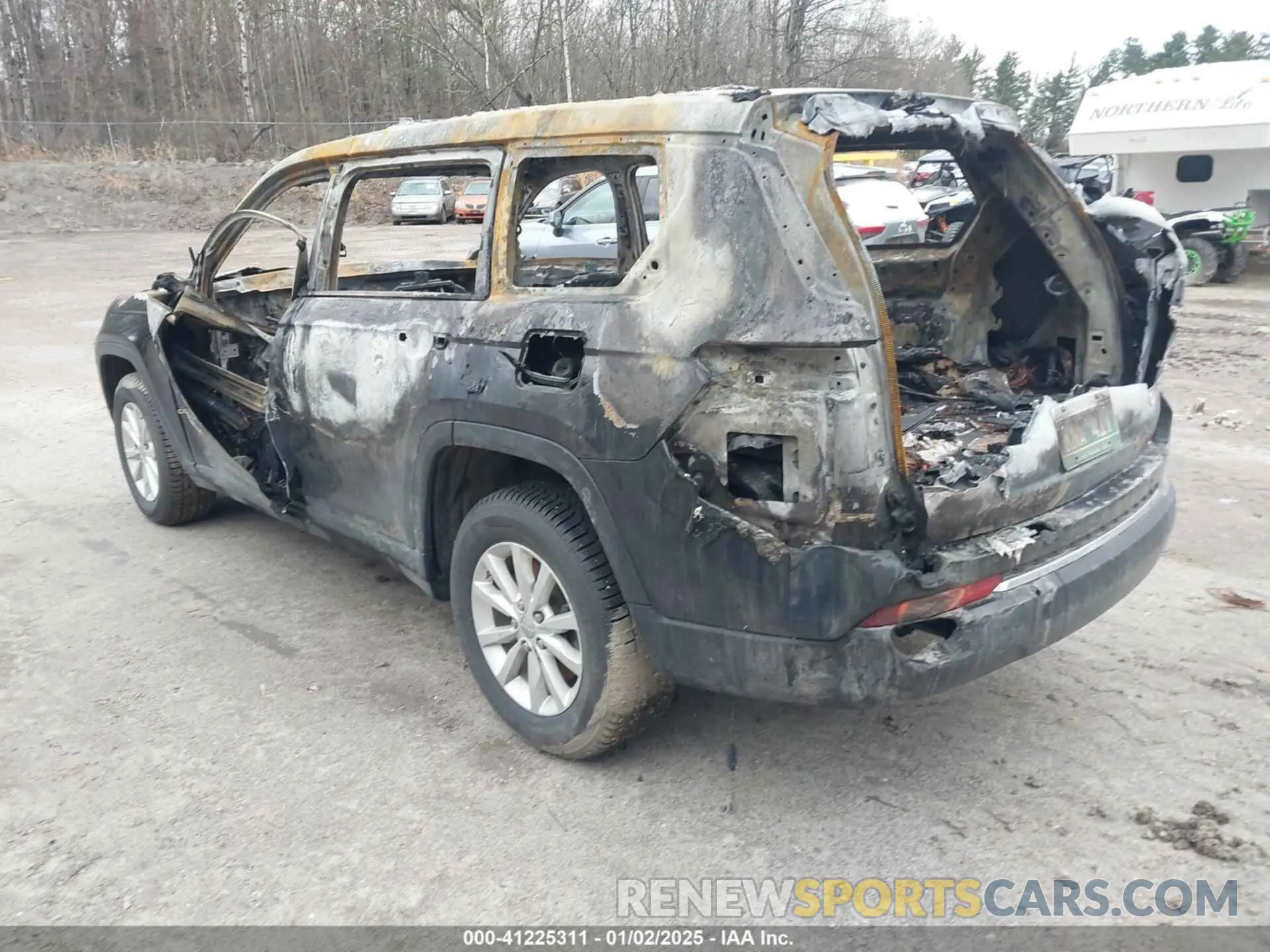 3 fotografías del automóvil dañado 1C4RJKBGXP8818891 JEEP GRAND CHEROKEE L 2023