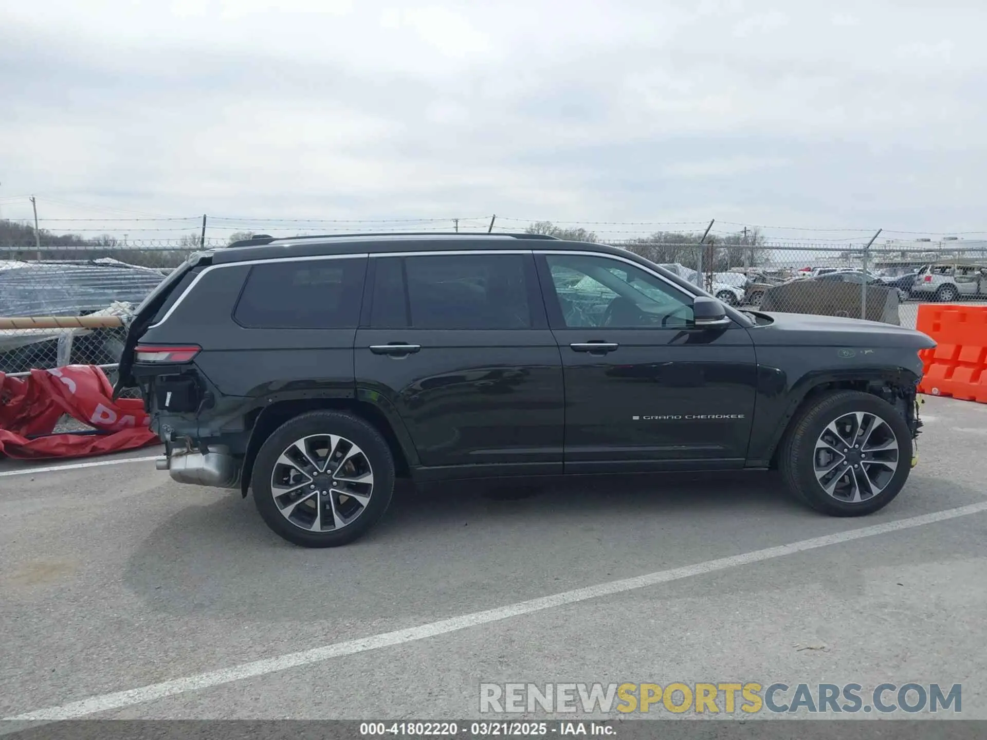 13 fotografías del automóvil dañado 1C4RJKDG6P8718591 JEEP GRAND CHEROKEE L 2023