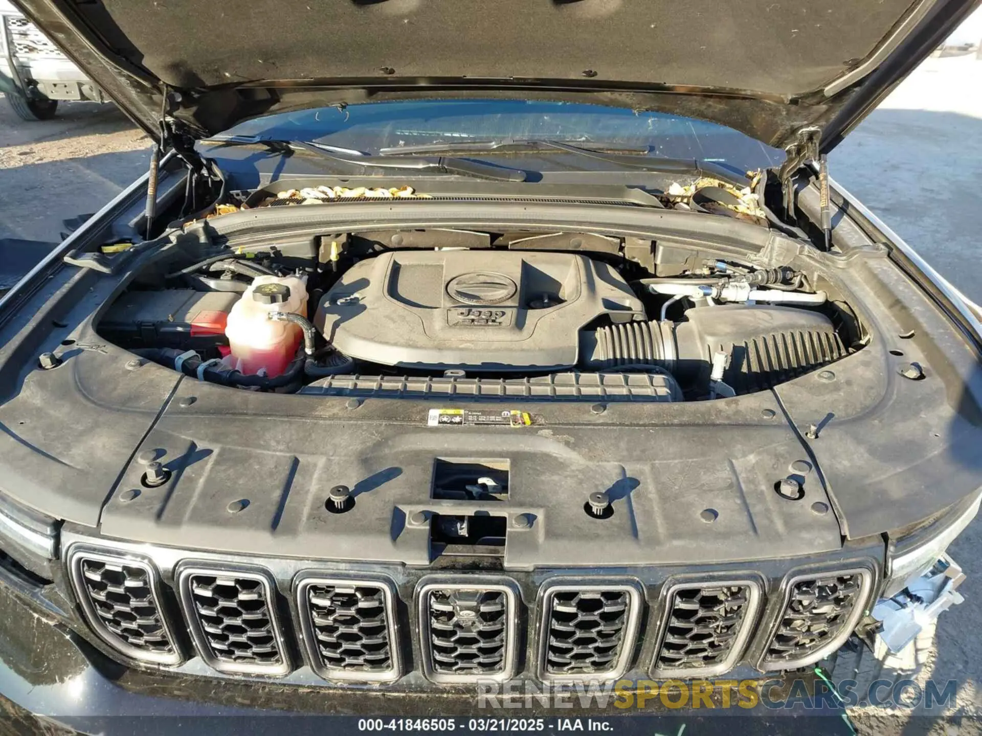10 fotografías del automóvil dañado 1C4RJKEGXP8713909 JEEP GRAND CHEROKEE L 2023