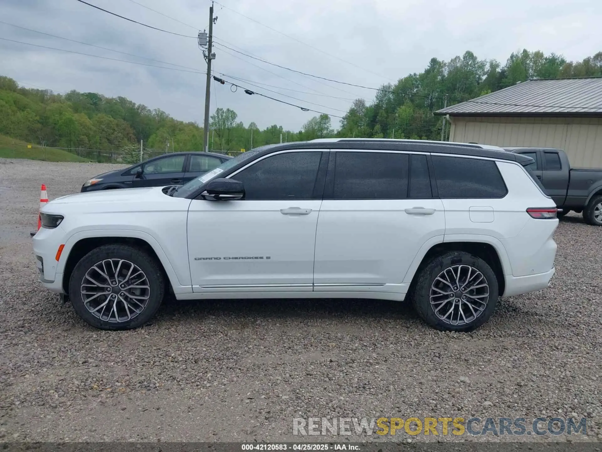 14 fotografías del automóvil dañado 1C4RJKET9P8725689 JEEP GRAND CHEROKEE L 2023