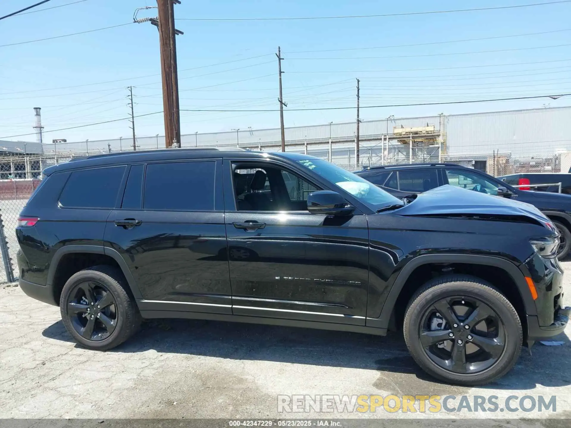 13 fotografías del automóvil dañado 1C4RJJAG0R8601865 JEEP GRAND CHEROKEE L 2024