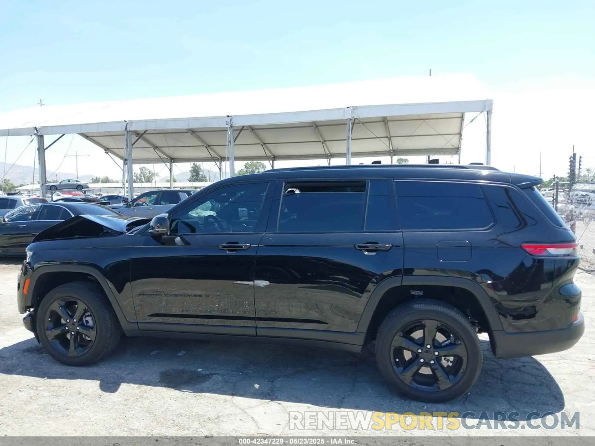 14 fotografías del automóvil dañado 1C4RJJAG0R8601865 JEEP GRAND CHEROKEE L 2024