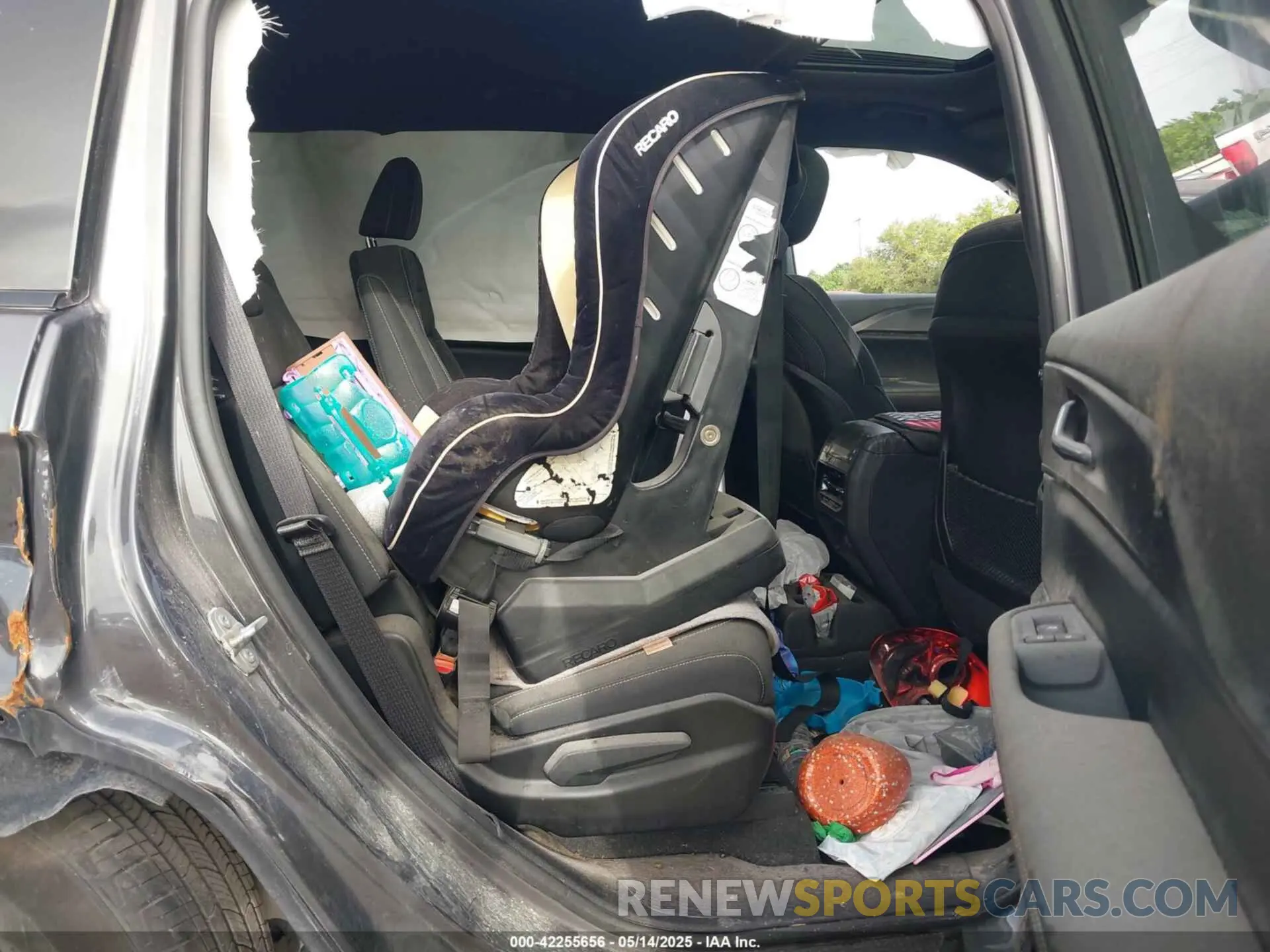 8 fotografías del automóvil dañado 1C4RJJAG7R8559355 JEEP GRAND CHEROKEE L 2024