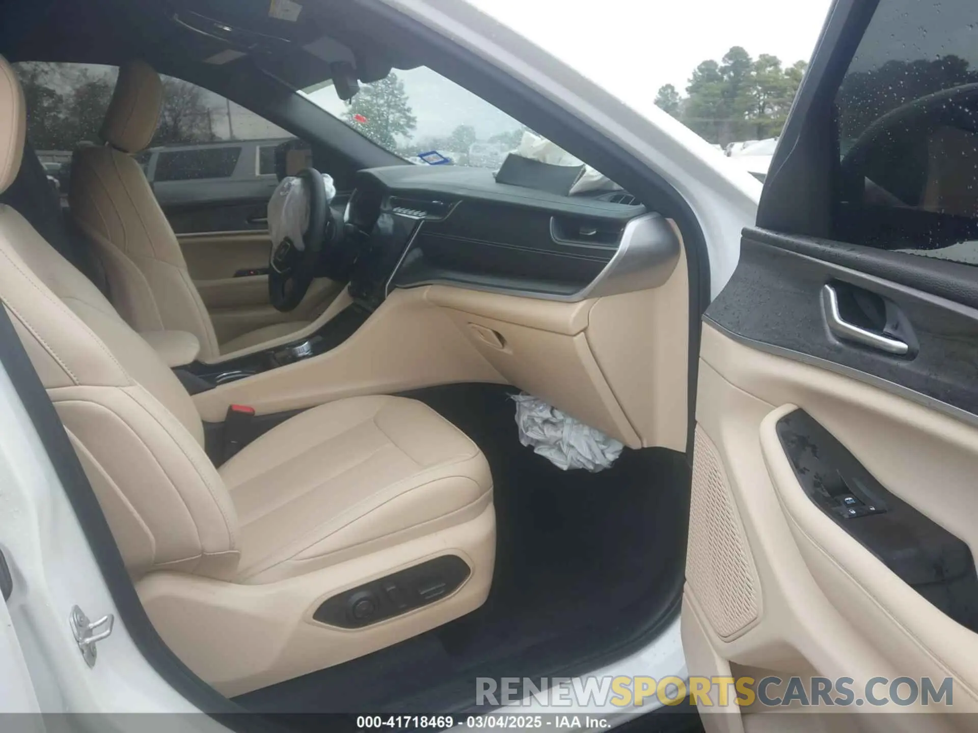 5 fotografías del automóvil dañado 1C4RJJBG0R8531640 JEEP GRAND CHEROKEE L 2024