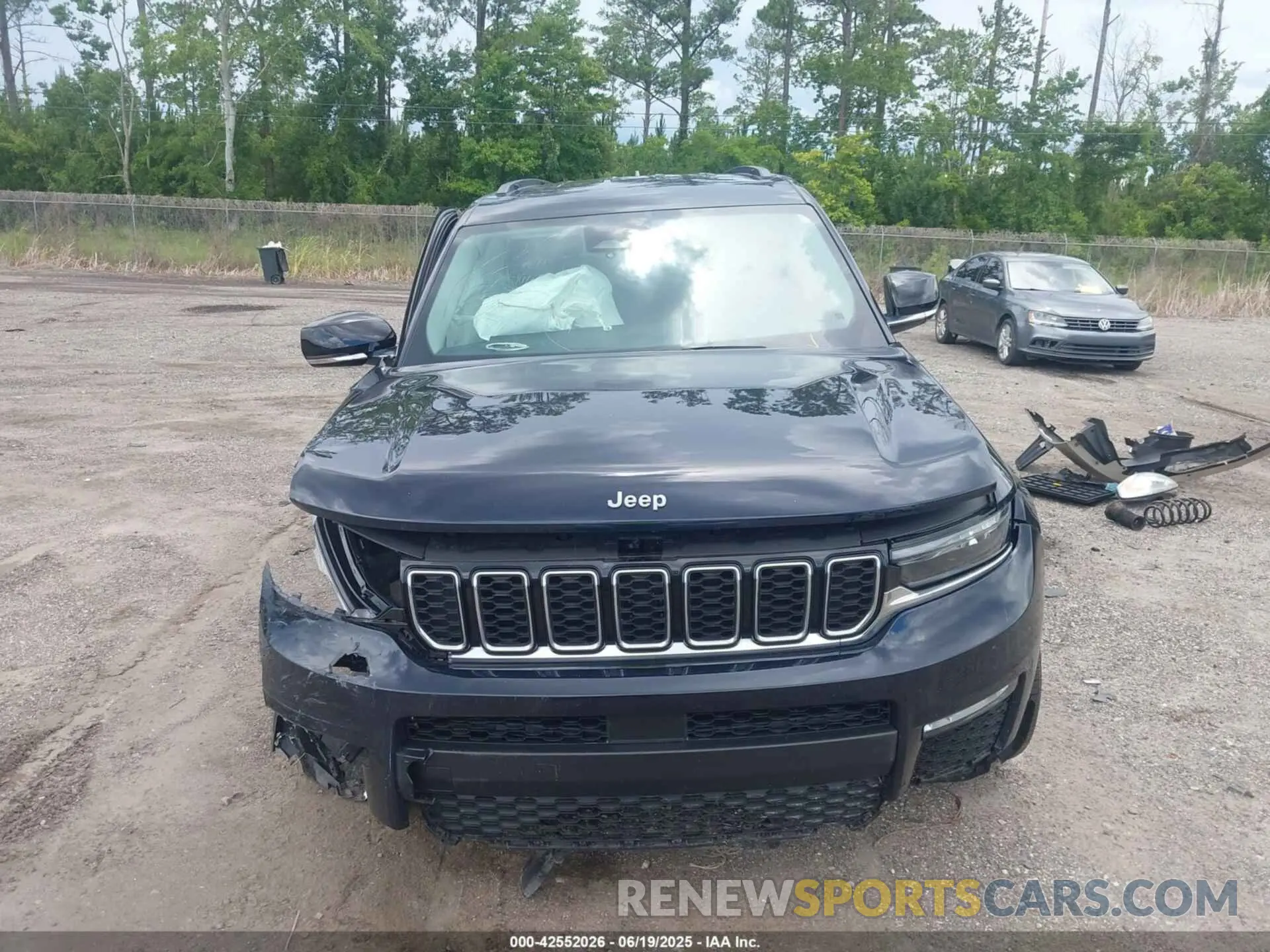 12 fotografías del automóvil dañado 1C4RJJBGXR8922522 JEEP GRAND CHEROKEE L 2024