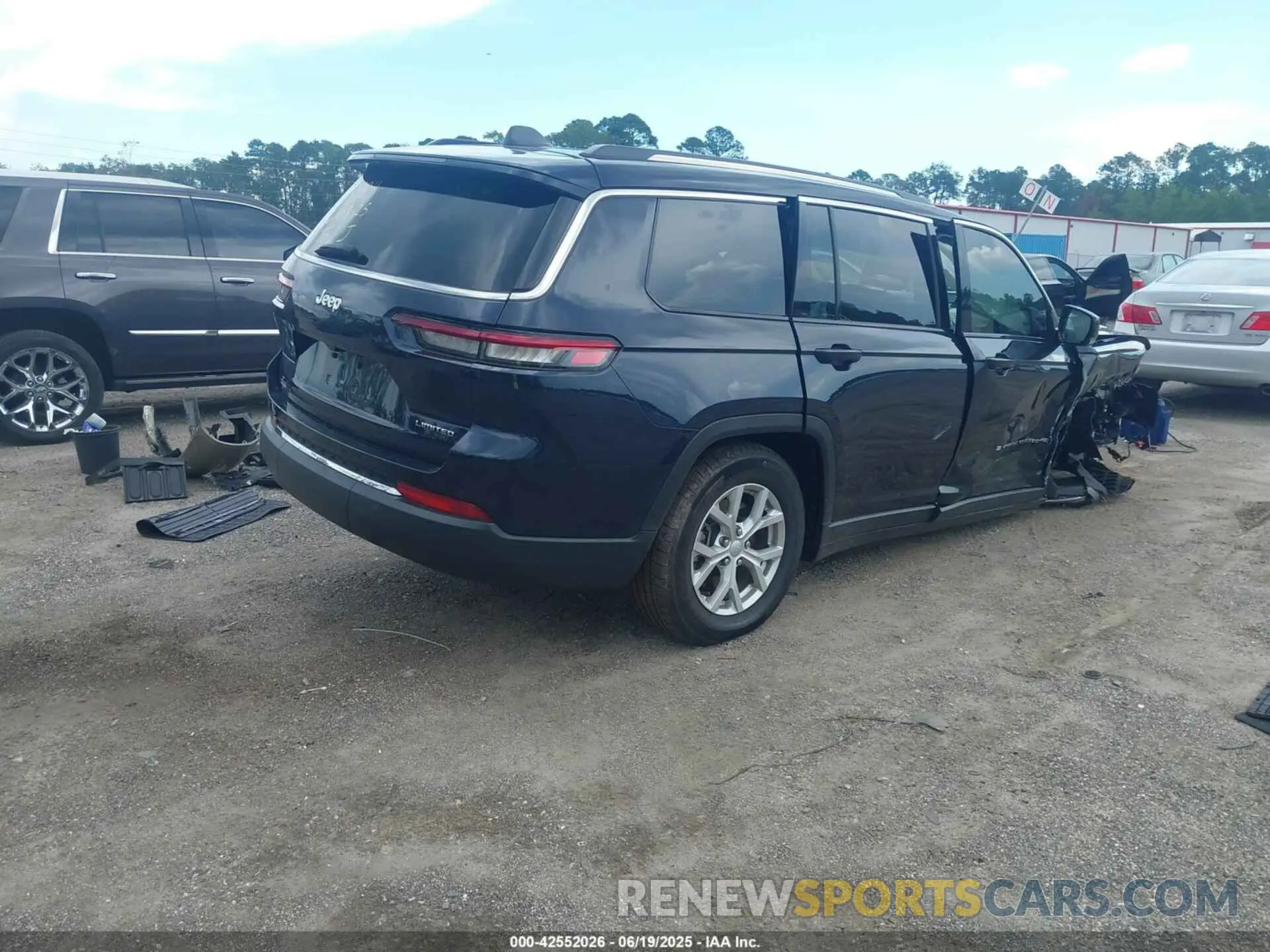 4 fotografías del automóvil dañado 1C4RJJBGXR8922522 JEEP GRAND CHEROKEE L 2024