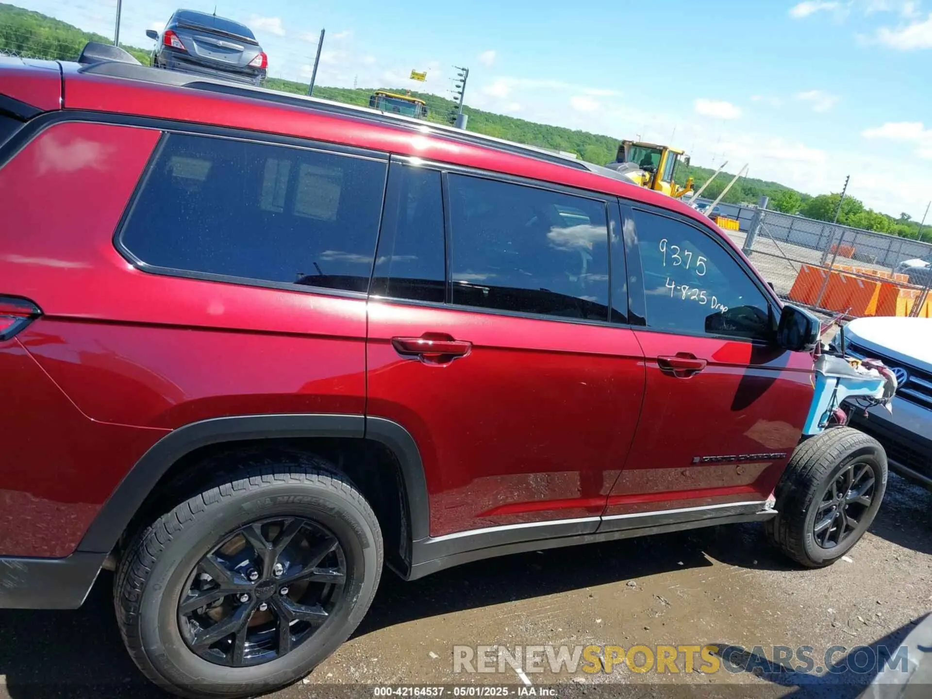 14 fotografías del automóvil dañado 1C4RJKAG1R8618129 JEEP GRAND CHEROKEE L 2024