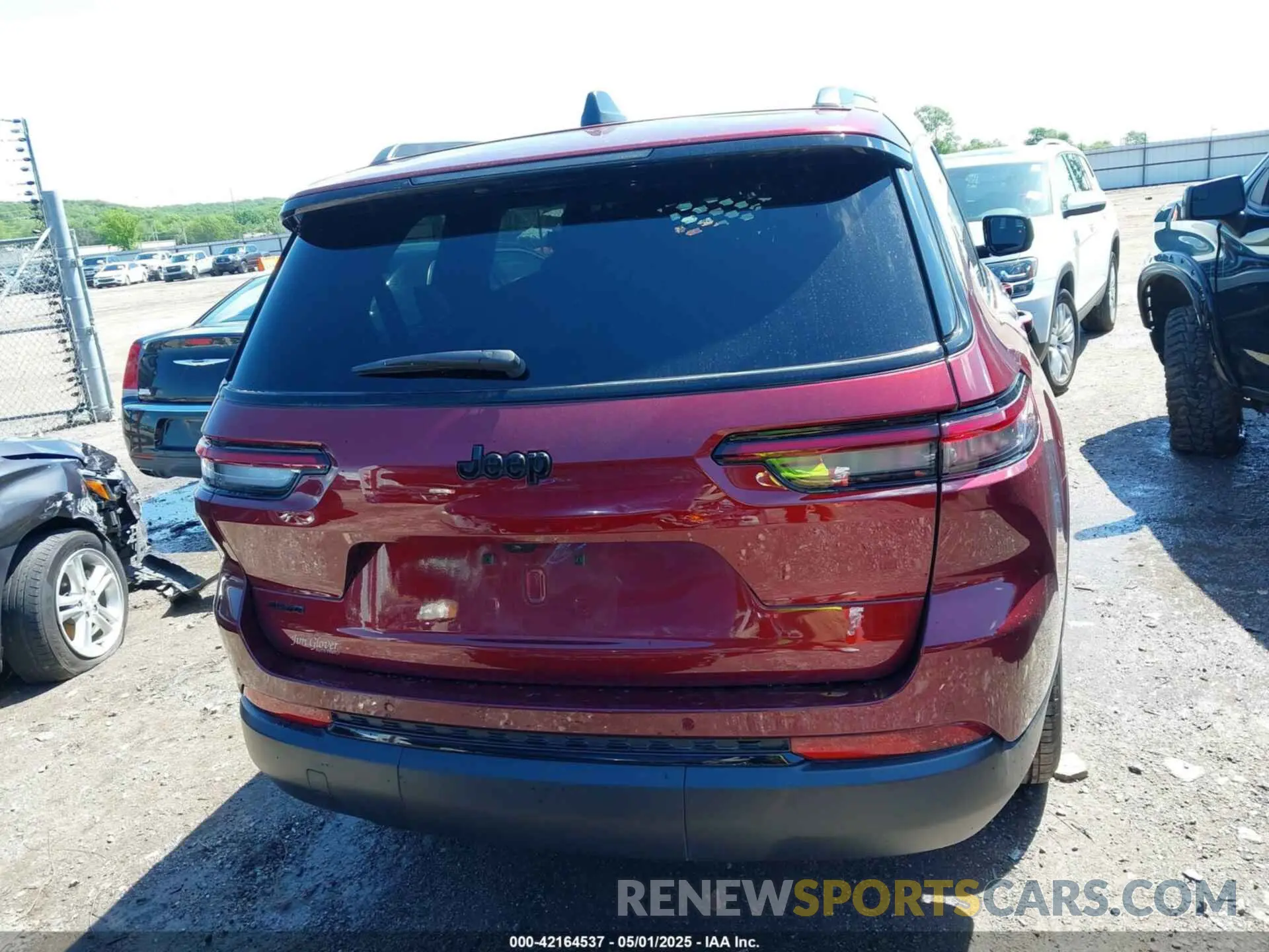 17 fotografías del automóvil dañado 1C4RJKAG1R8618129 JEEP GRAND CHEROKEE L 2024