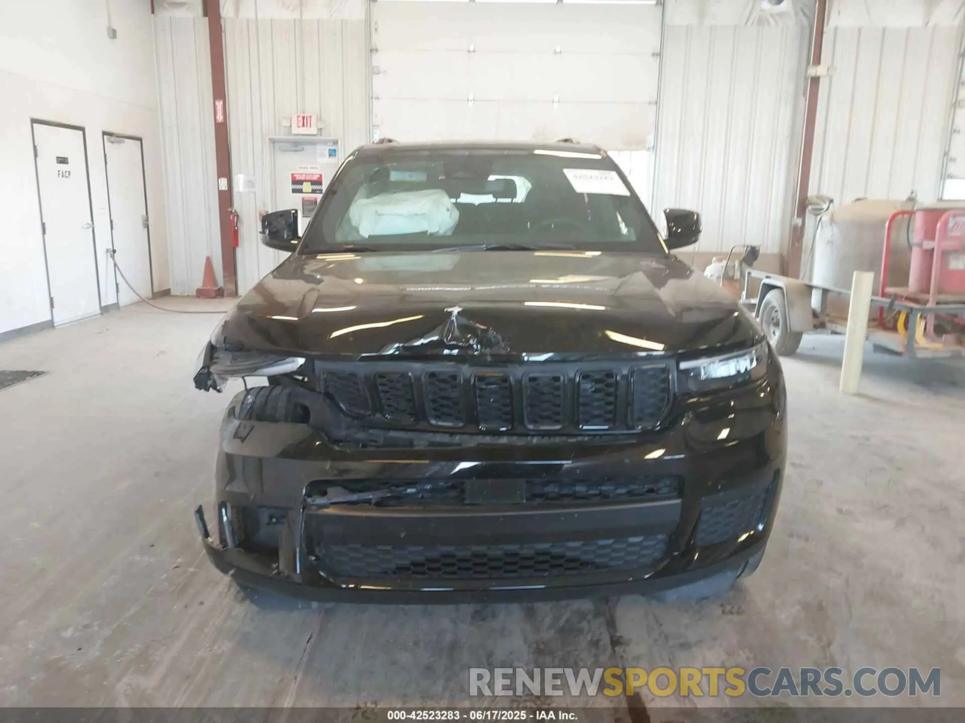 12 fotografías del automóvil dañado 1C4RJKAG3R8508859 JEEP GRAND CHEROKEE L 2024