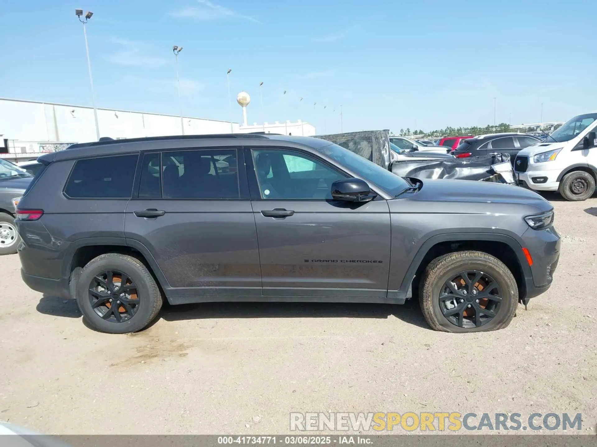 13 fotografías del automóvil dañado 1C4RJKAG4R8507770 JEEP GRAND CHEROKEE L 2024