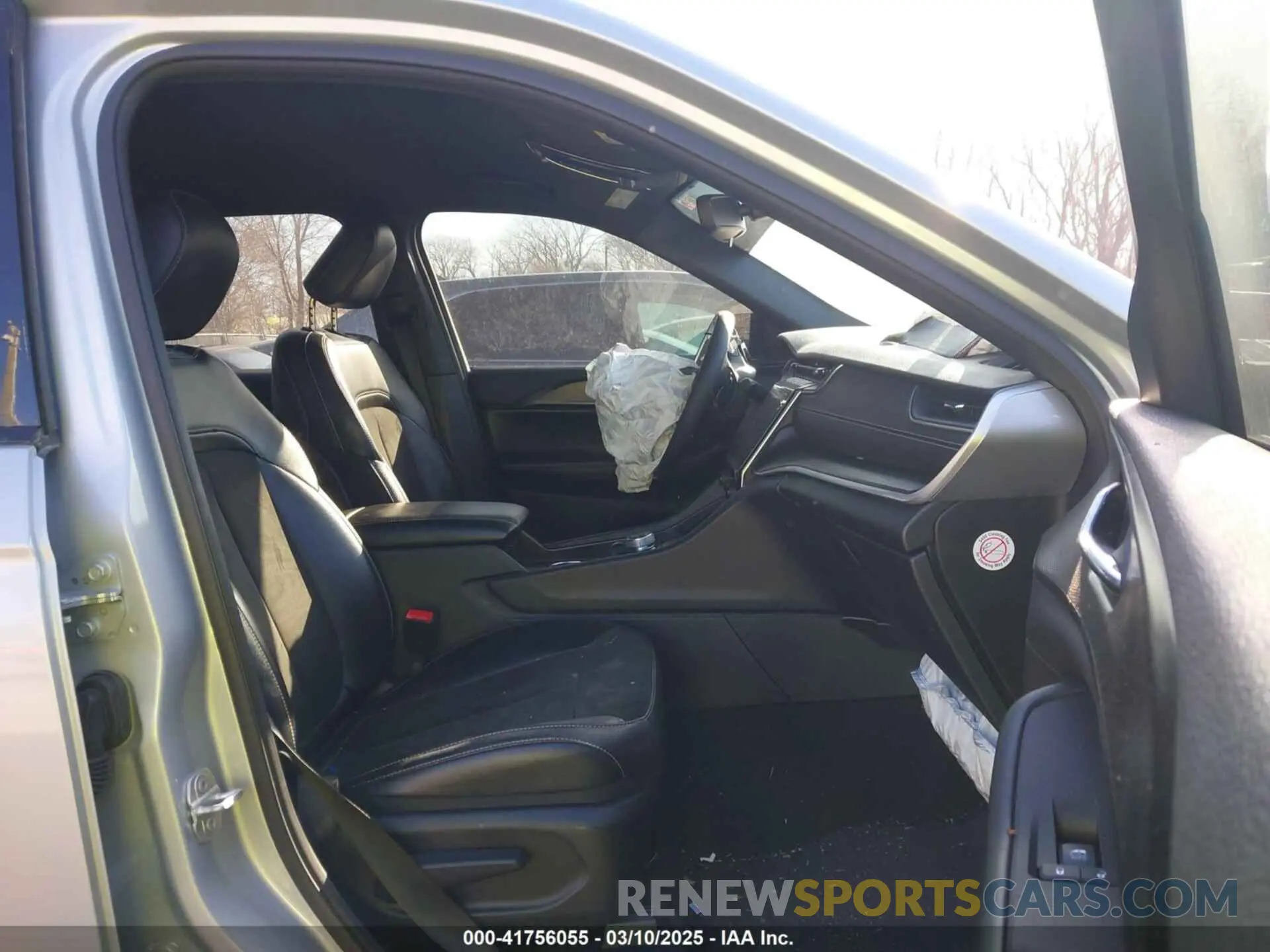 5 fotografías del automóvil dañado 1C4RJKAG6R8508242 JEEP GRAND CHEROKEE L 2024