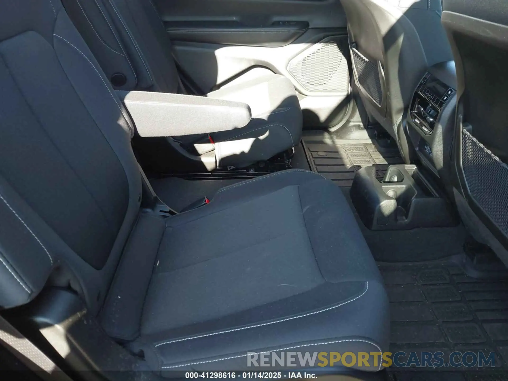 8 fotografías del automóvil dañado 1C4RJKAG6R8917292 JEEP GRAND CHEROKEE L 2024