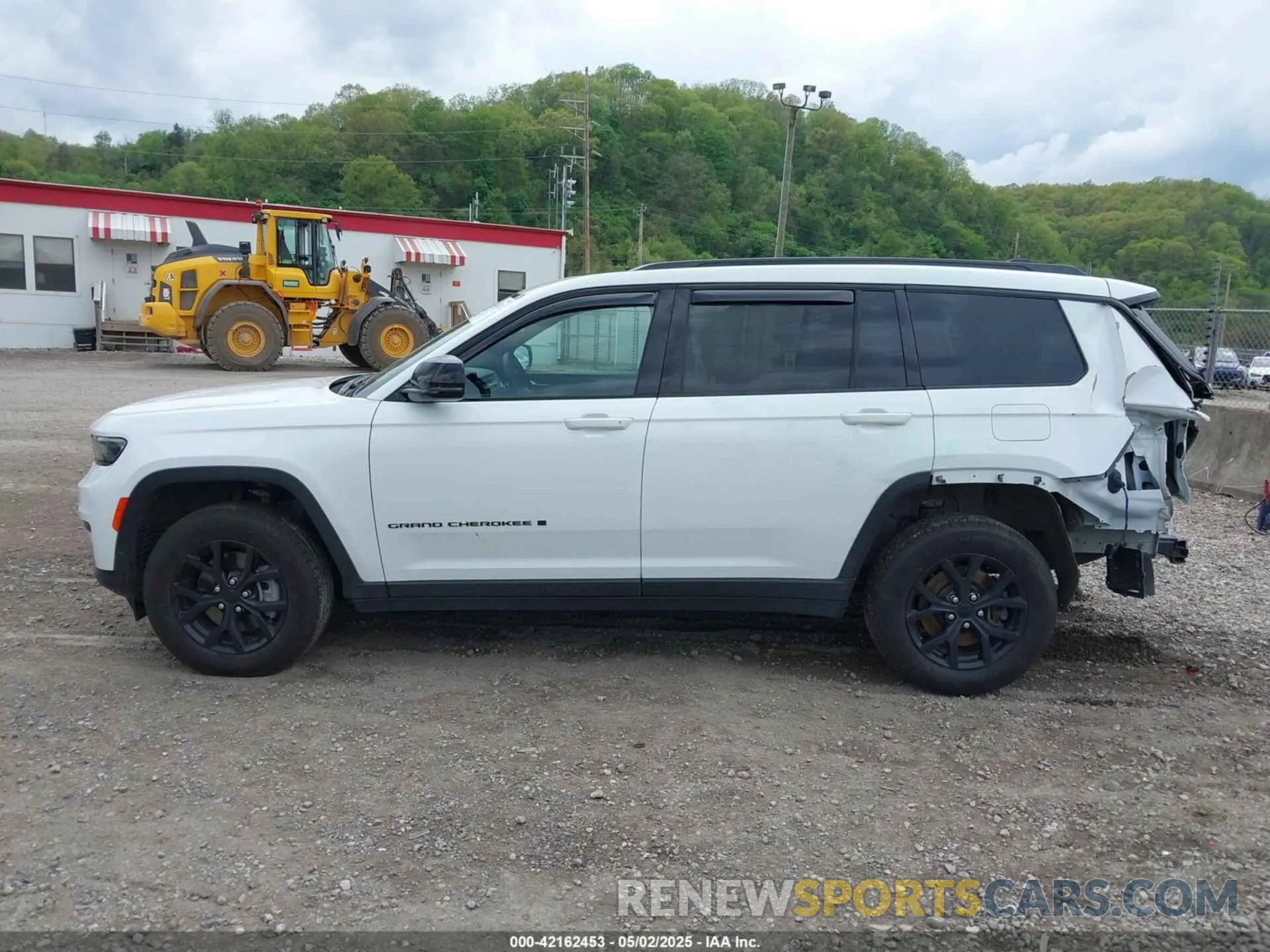 15 fotografías del automóvil dañado 1C4RJKAG7R8607555 JEEP GRAND CHEROKEE L 2024