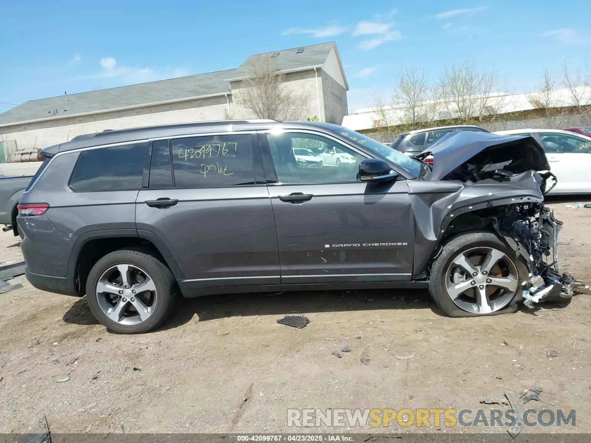 13 fotografías del automóvil dañado 1C4RJKBG2R8531452 JEEP GRAND CHEROKEE L 2024