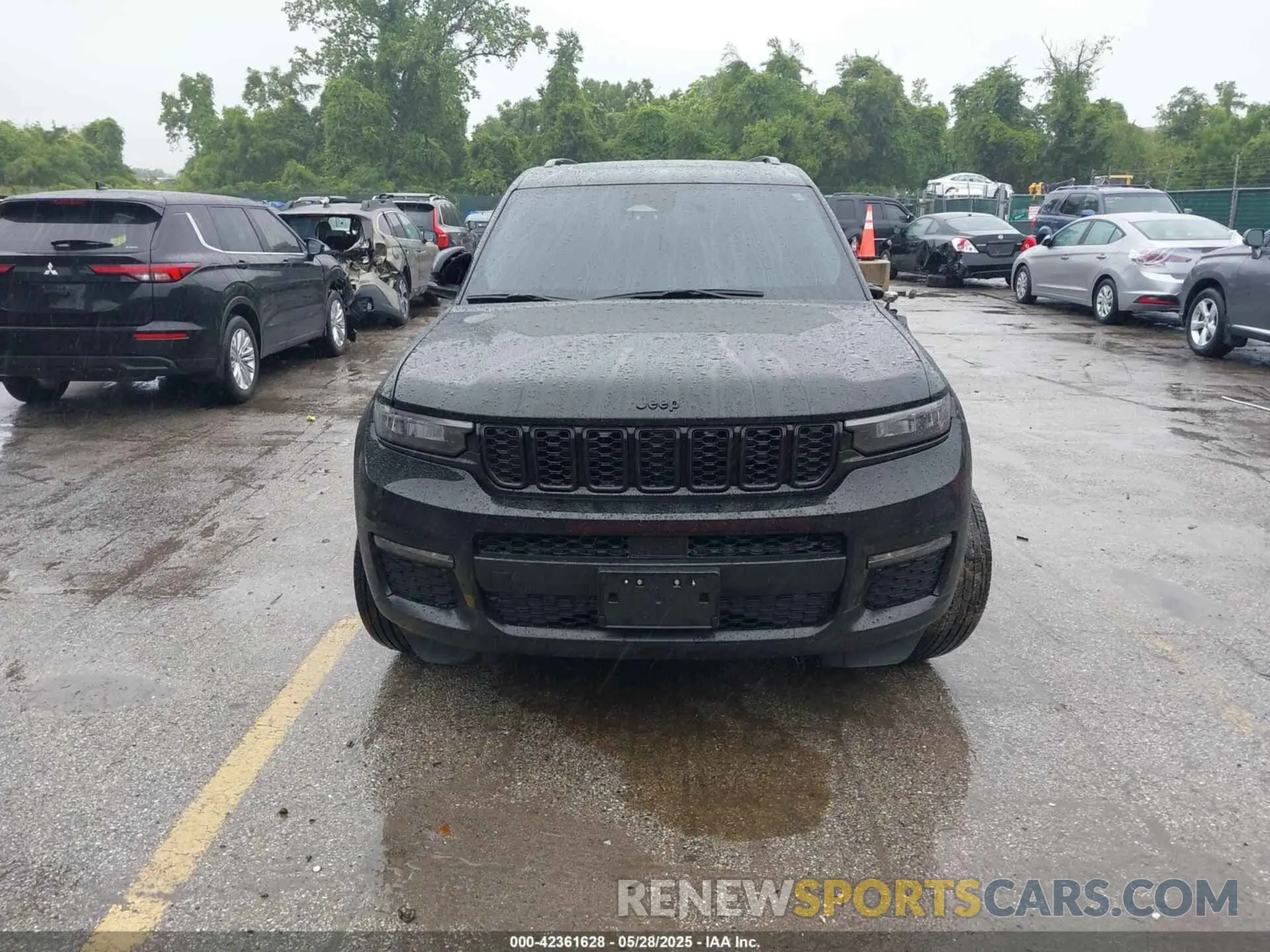 12 fotografías del automóvil dañado 1C4RJKBG4R8926264 JEEP GRAND CHEROKEE L 2024