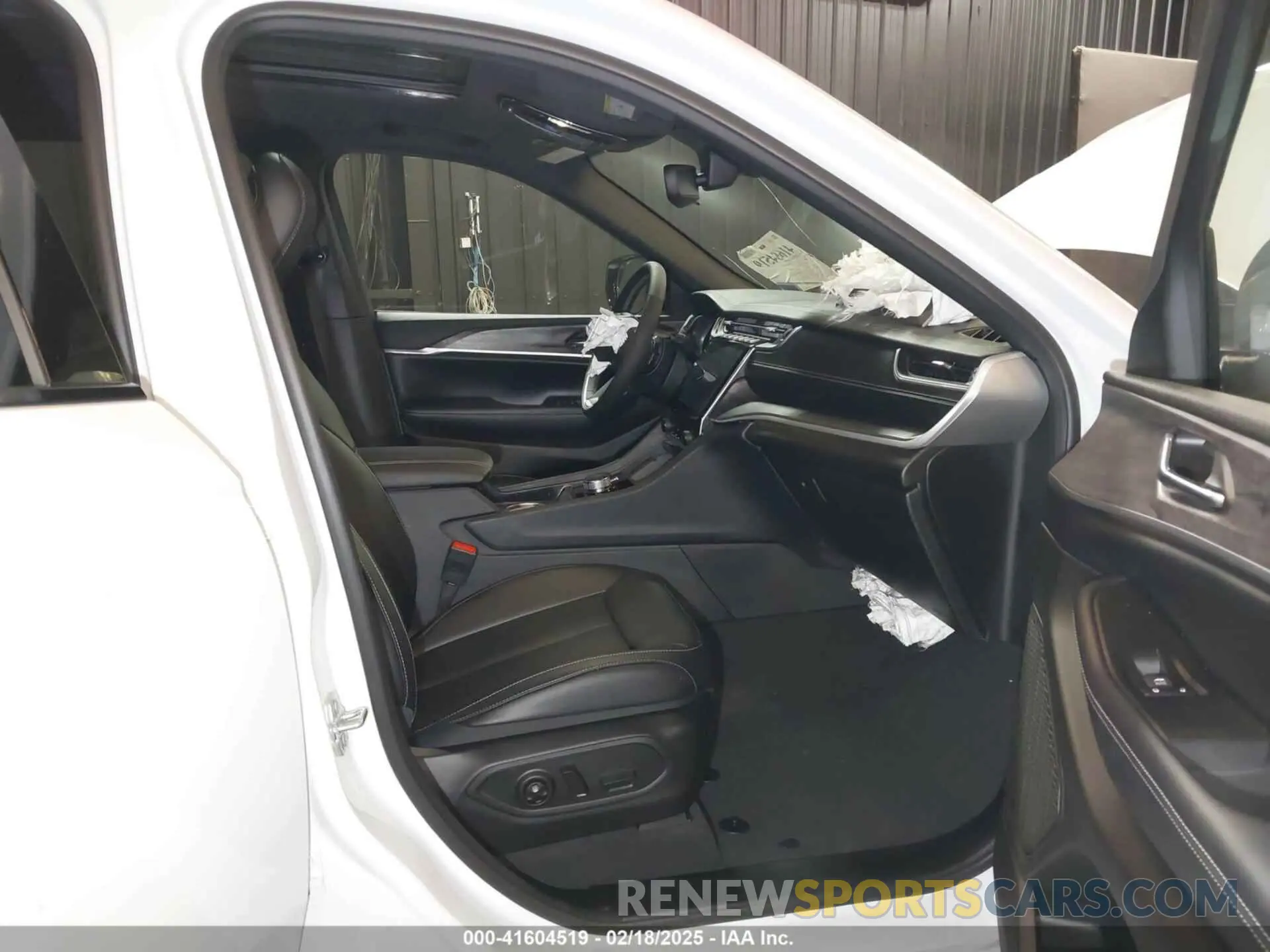 5 fotografías del automóvil dañado 1C4RJKBG6R8617508 JEEP GRAND CHEROKEE L 2024