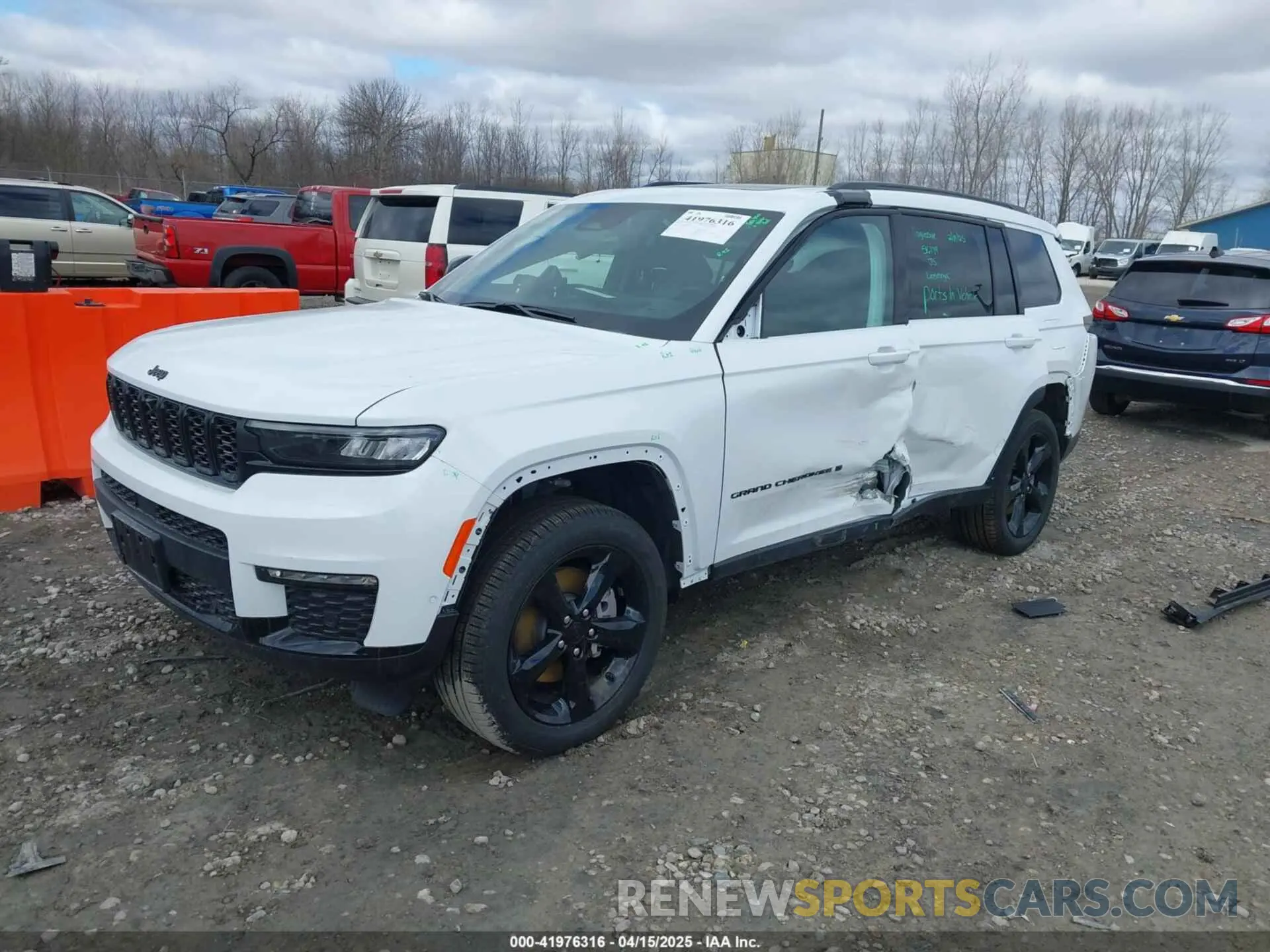 2 fotografías del automóvil dañado 1C4RJKBGXR8625434 JEEP GRAND CHEROKEE L 2024