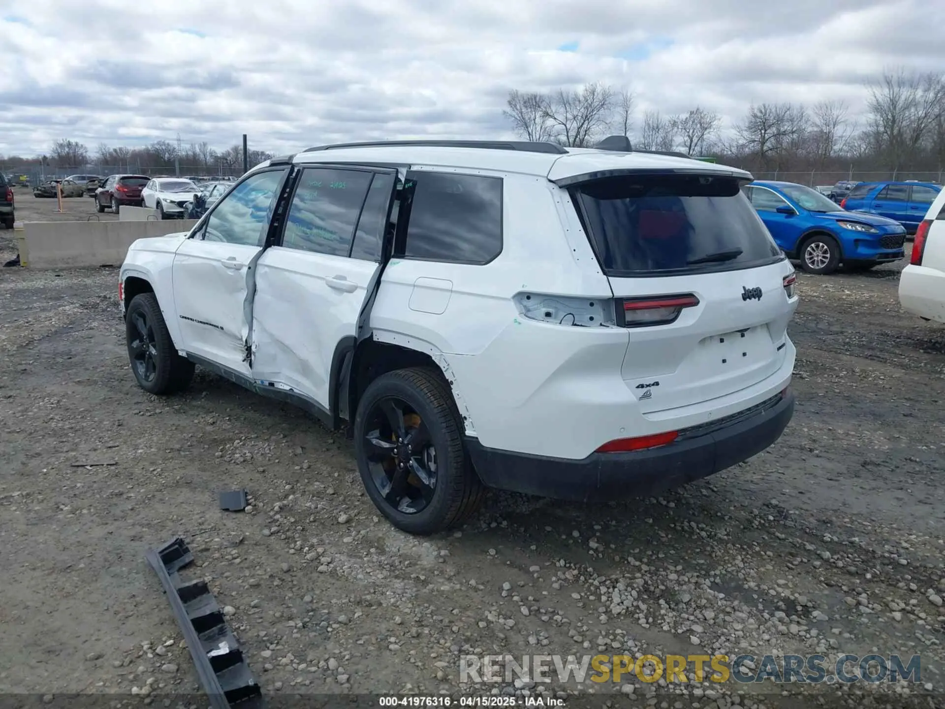 3 fotografías del automóvil dañado 1C4RJKBGXR8625434 JEEP GRAND CHEROKEE L 2024