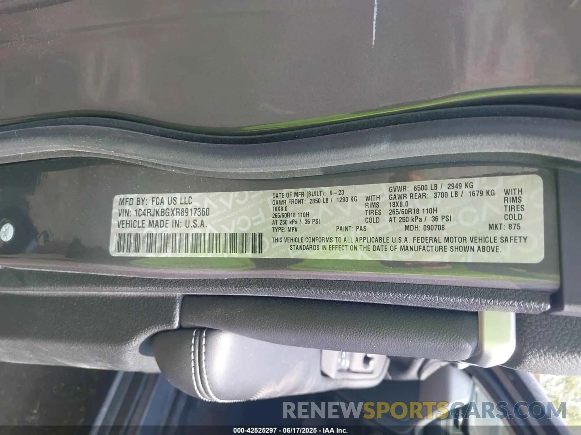 9 fotografías del automóvil dañado 1C4RJKBGXR8917360 JEEP GRAND CHEROKEE L 2024