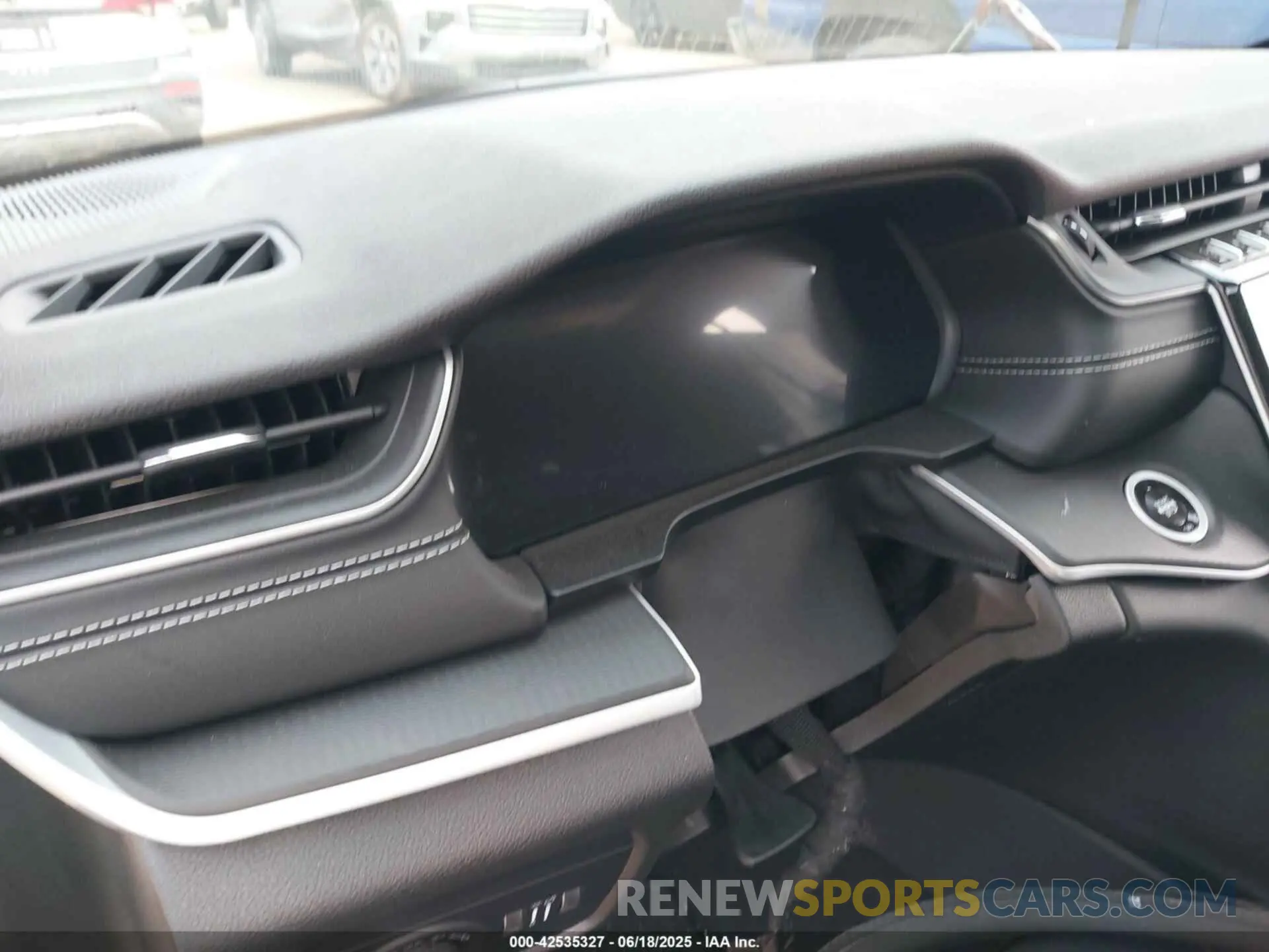7 fotografías del automóvil dañado 1C4RJKAG8S8637010 JEEP GRAND CHEROKEE L 2025