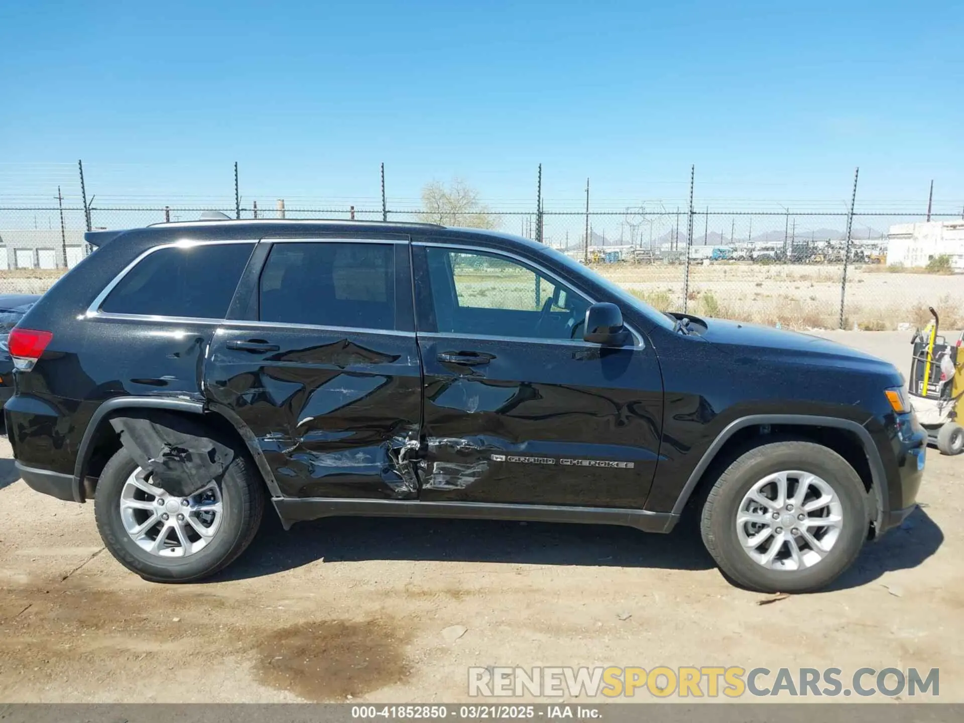 13 fotografías del automóvil dañado 1C4RJFAG1NC138722 JEEP GRAND CHEROKEE WK 2022
