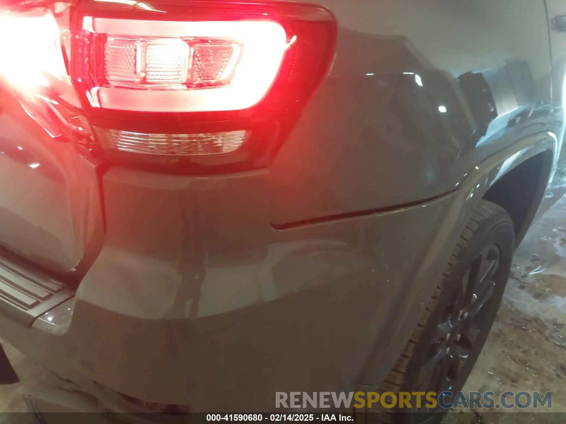 19 fotografías del automóvil dañado 1C4RJFAG8NC112280 JEEP GRAND CHEROKEE WK 2022