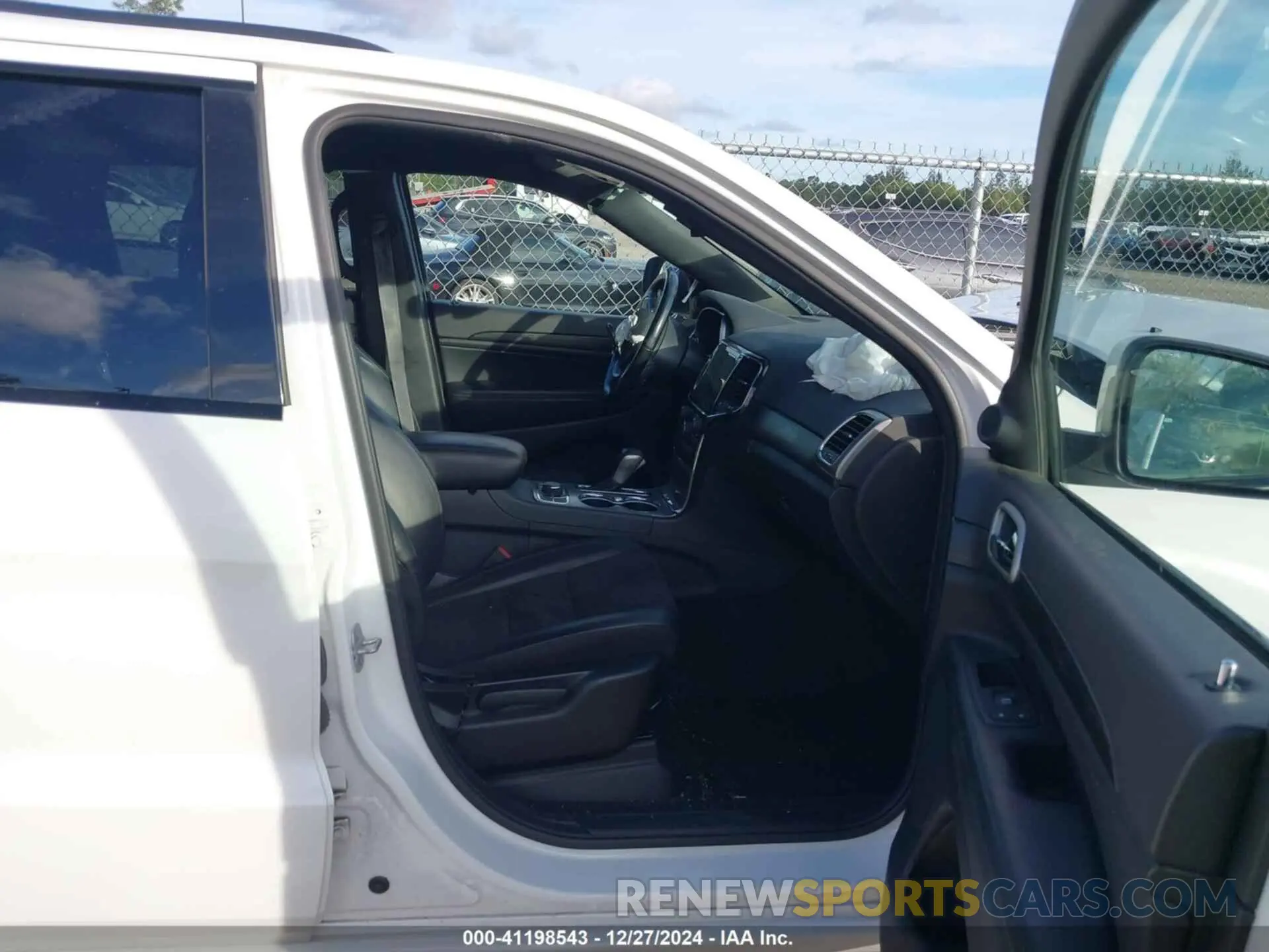 5 fotografías del automóvil dañado 1C4RJFAG8NC150575 JEEP GRAND CHEROKEE WK 2022