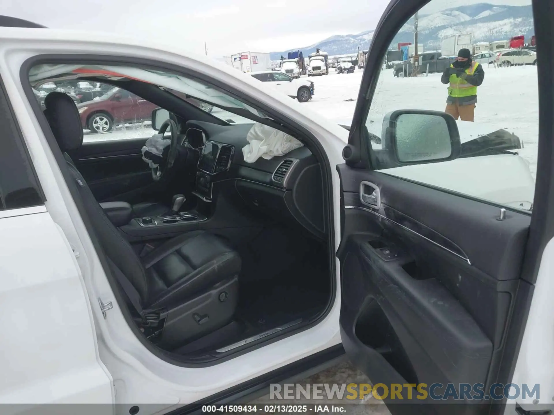 5 fotografías del automóvil dañado 1C4RJFBG5NC123297 JEEP GRAND CHEROKEE WK 2022