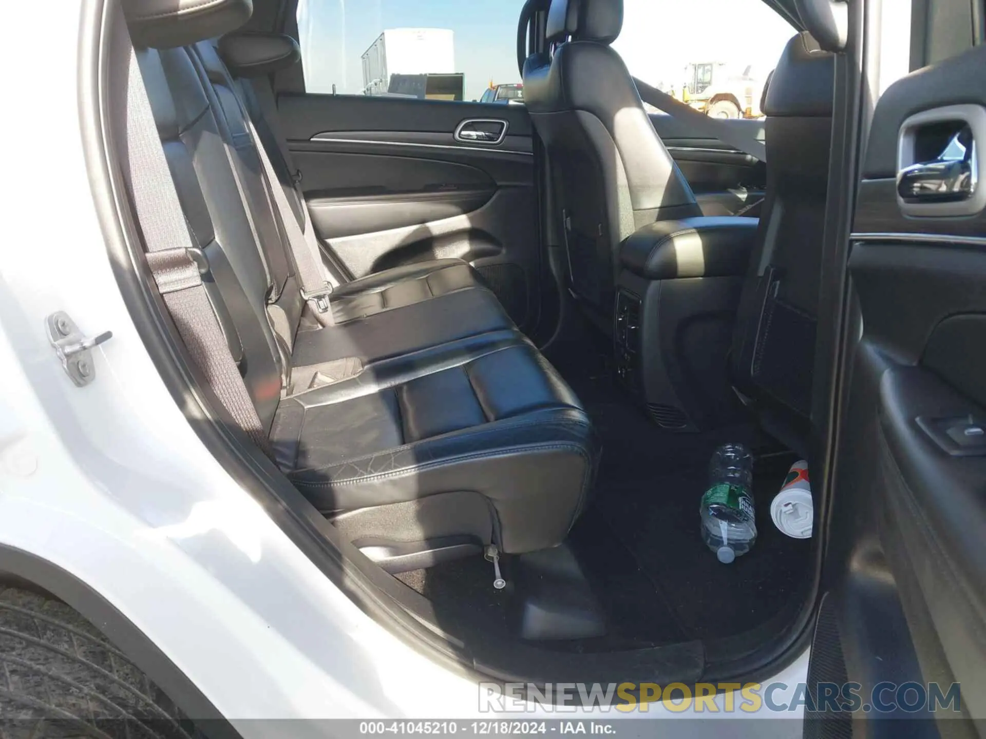 8 fotografías del automóvil dañado 1C4RJFBG6NC176557 JEEP GRAND CHEROKEE WK 2022