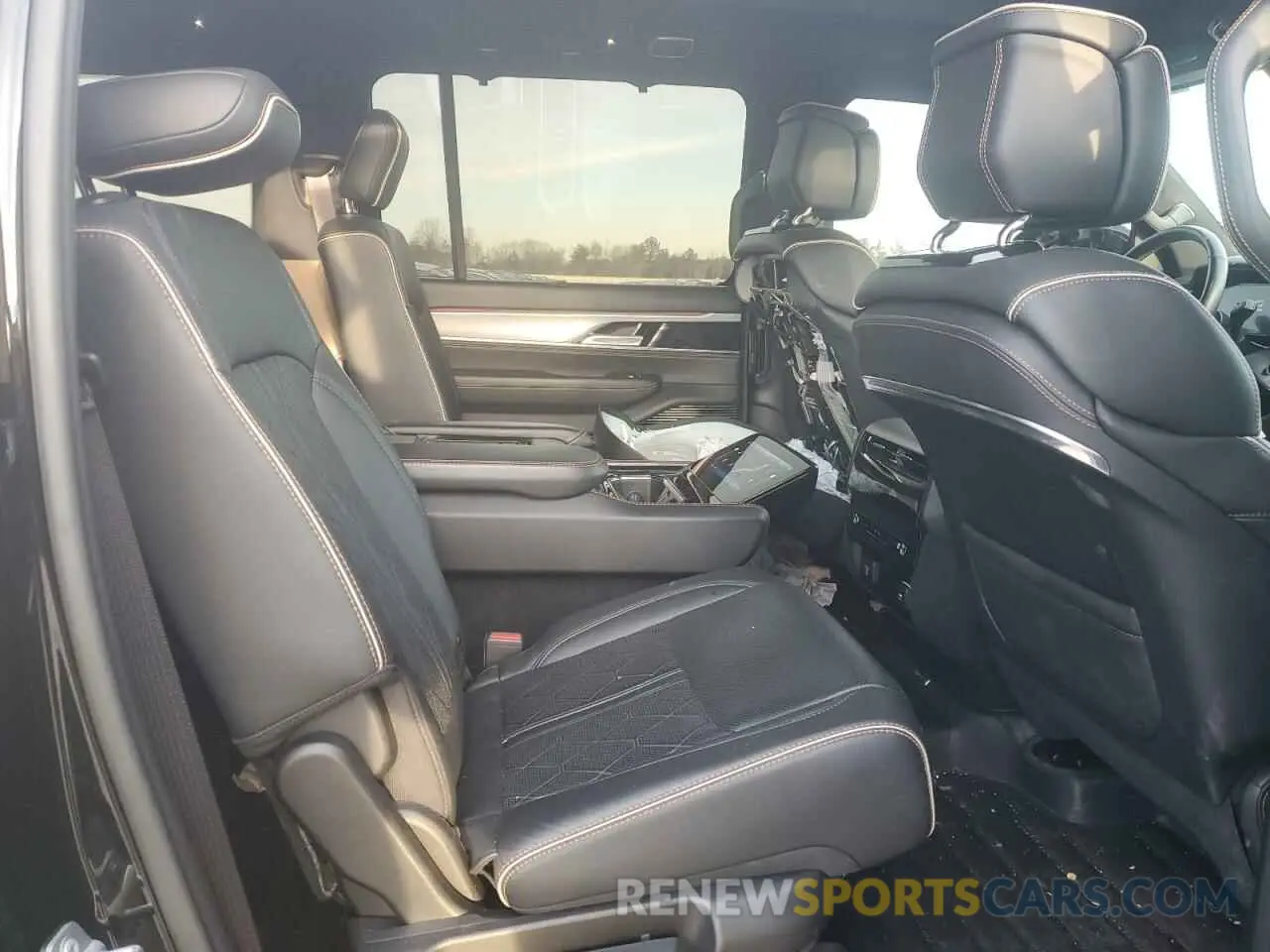 11 fotografías del automóvil dañado 1C4SJVGP6PS549478 JEEP GRAND WAGO 2023
