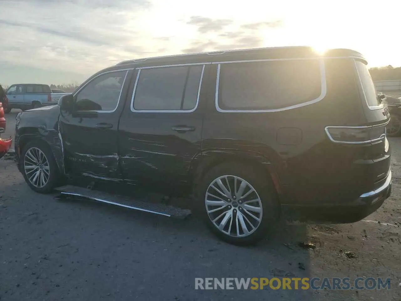 2 fotografías del automóvil dañado 1C4SJVGP6PS549478 JEEP GRAND WAGO 2023