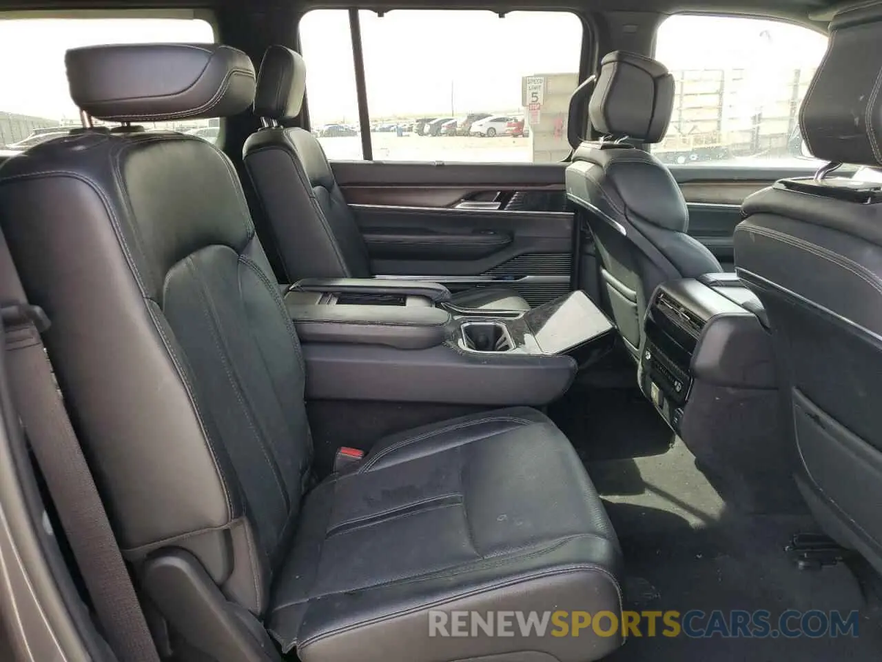 11 fotografías del automóvil dañado 1C4SJSEP9RS109792 JEEP GRAND WAGO 2024