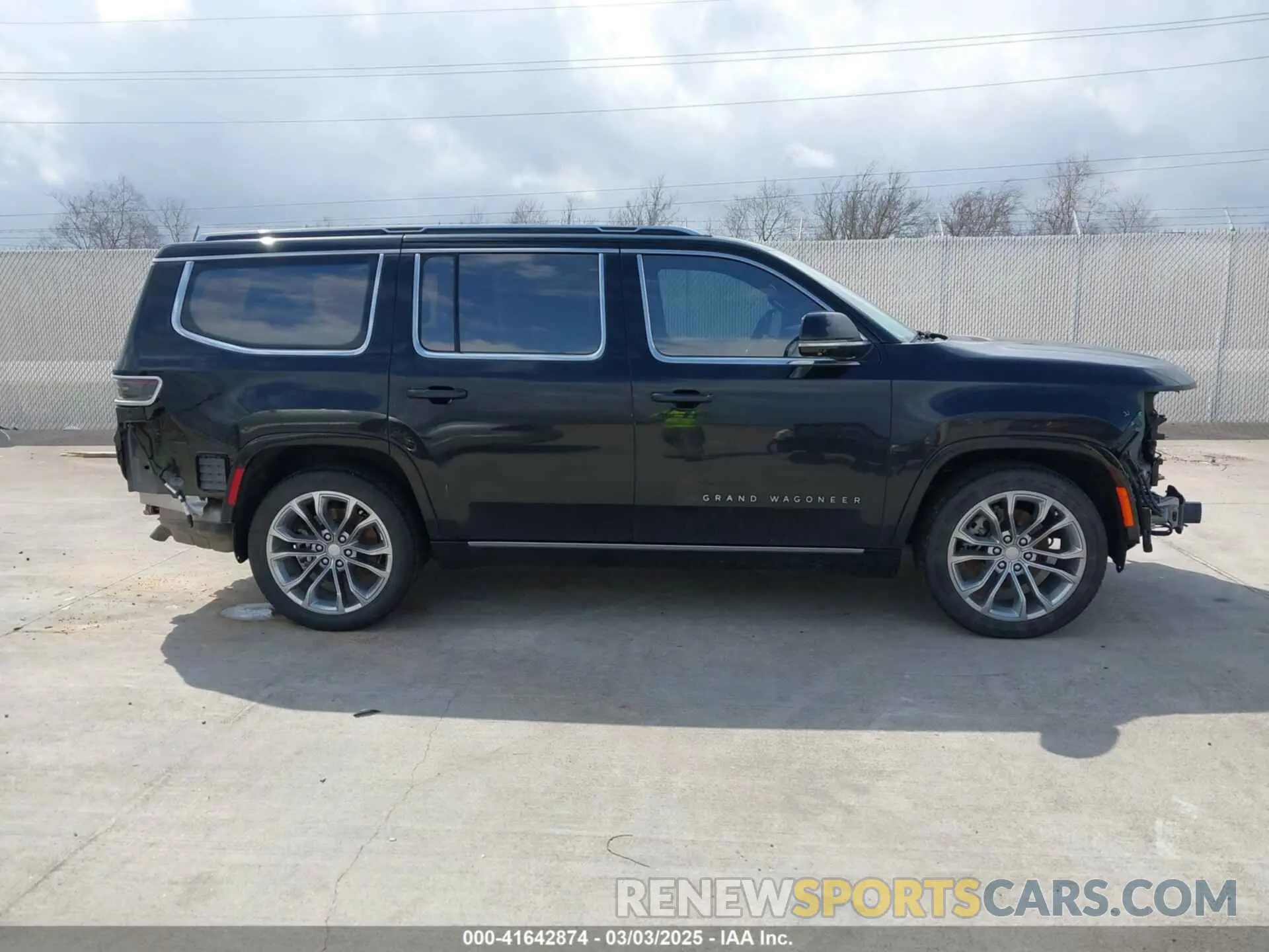 13 fotografías del automóvil dañado 1C4SJVFJ2NS167359 JEEP GRAND WAGONEER 2022