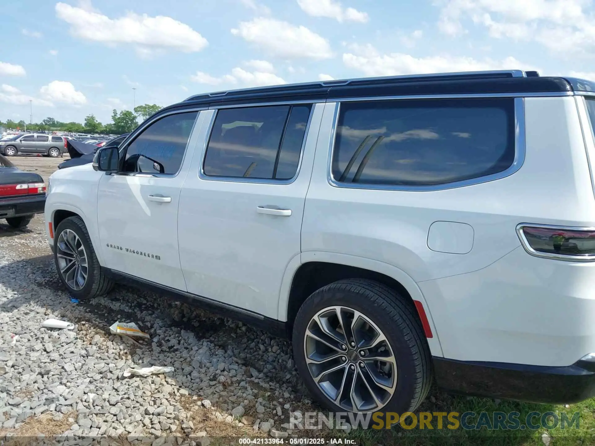14 fotografías del automóvil dañado 1C4SJVGP5PS503964 JEEP GRAND WAGONEER 2023