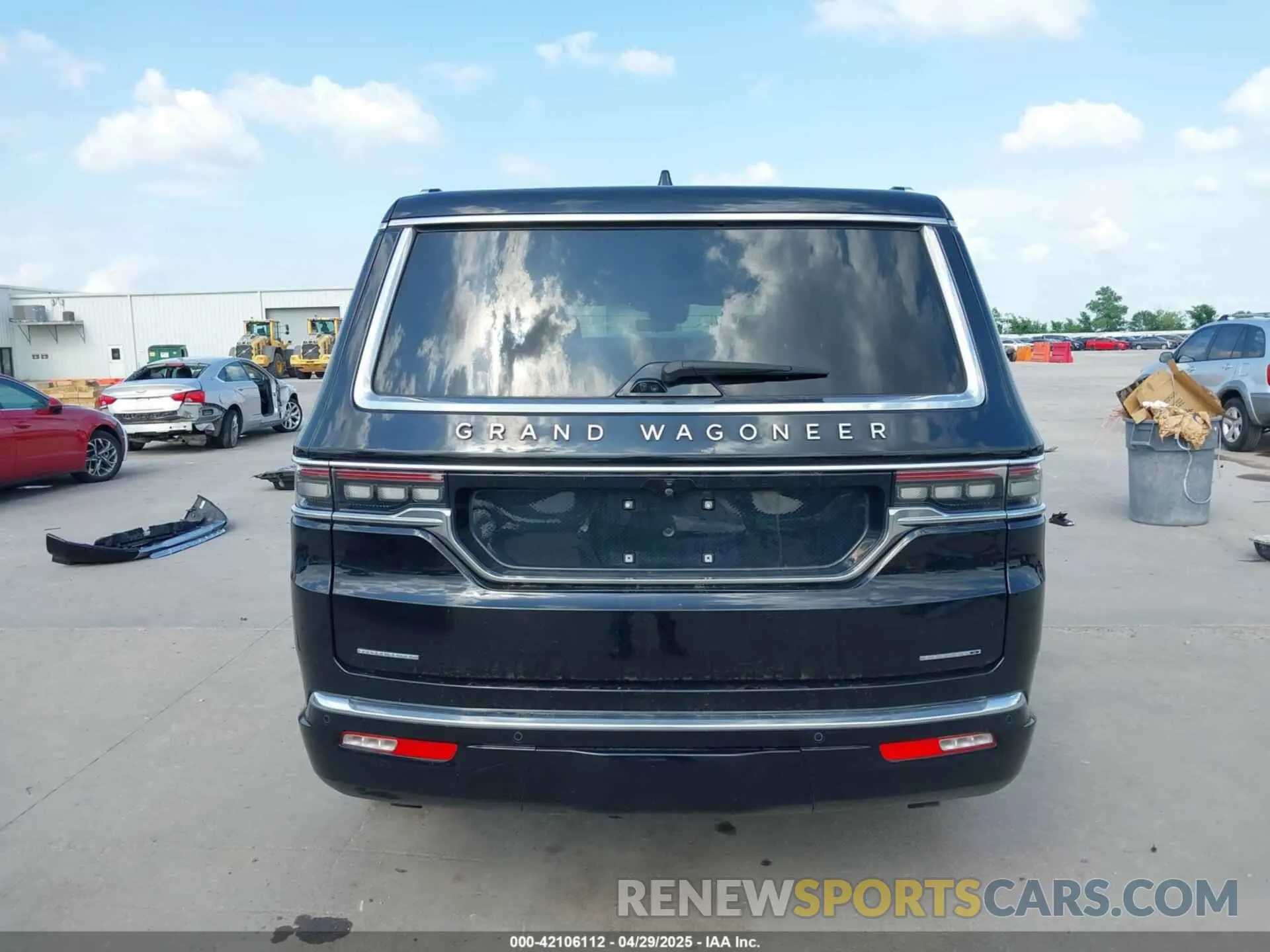 17 fotografías del automóvil dañado 1C4SJVGP0SS502293 JEEP GRAND WAGONEER 2025
