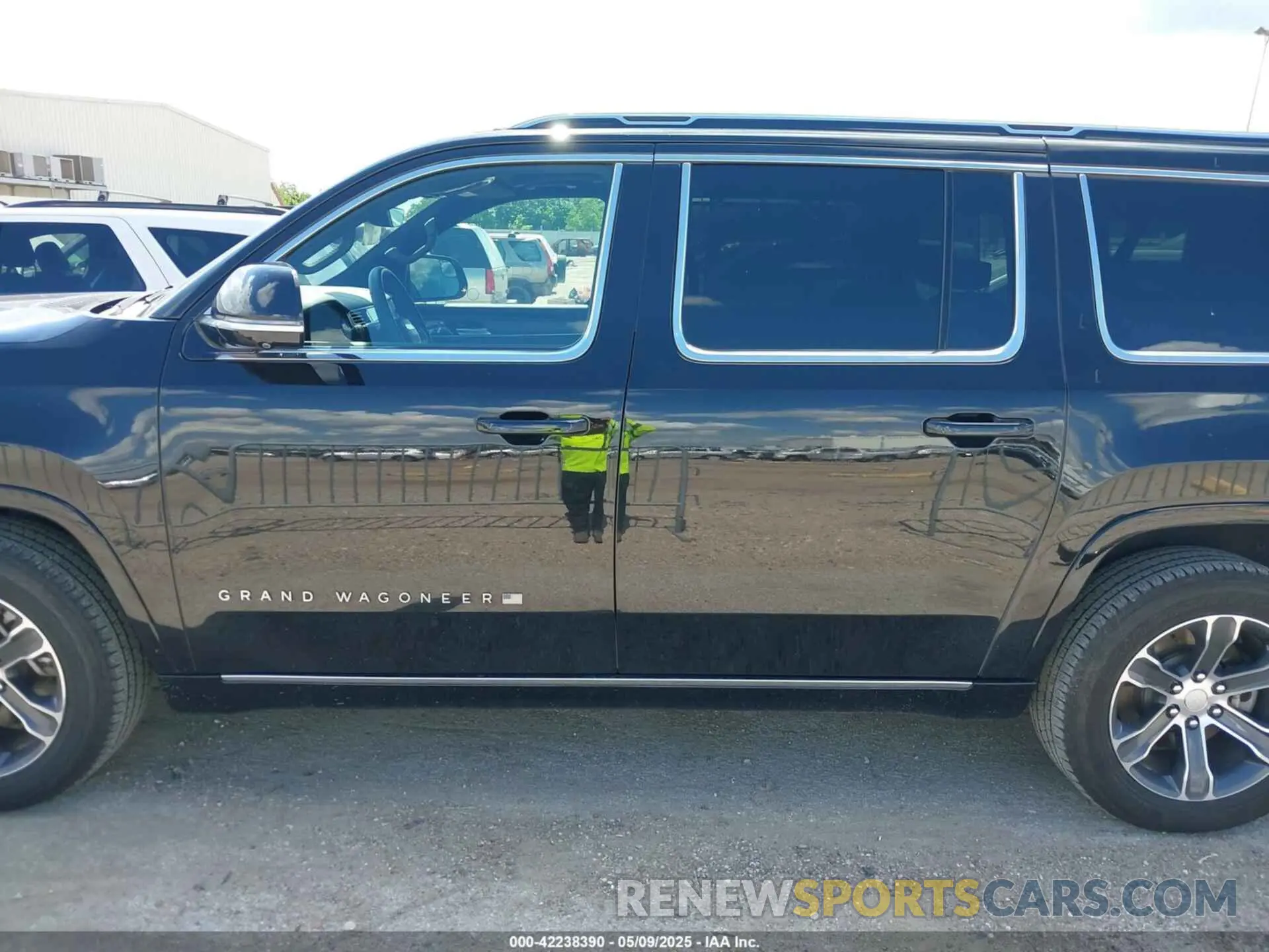 14 fotografías del automóvil dañado 1C4SJSEP6RS112360 JEEP GRAND WAGONEER L 2024