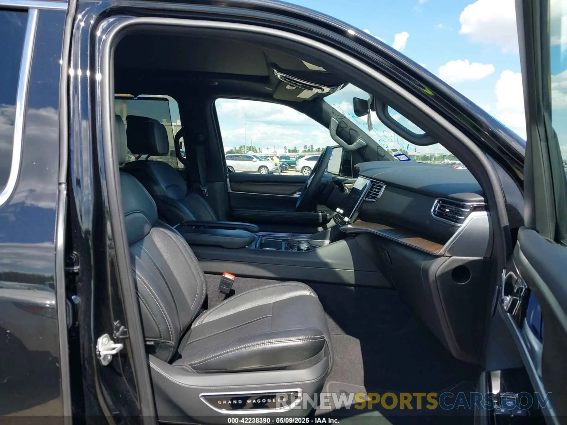 5 fotografías del automóvil dañado 1C4SJSEP6RS112360 JEEP GRAND WAGONEER L 2024