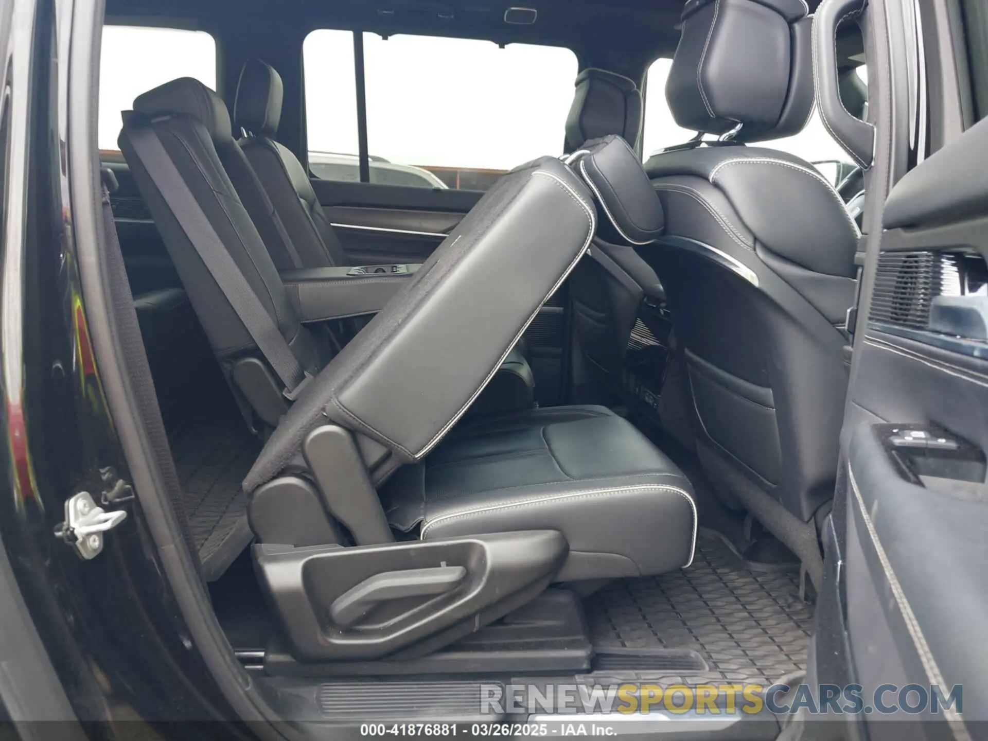 8 fotografías del automóvil dañado 1C4SJSFP1RS158161 JEEP GRAND WAGONEER L 2024