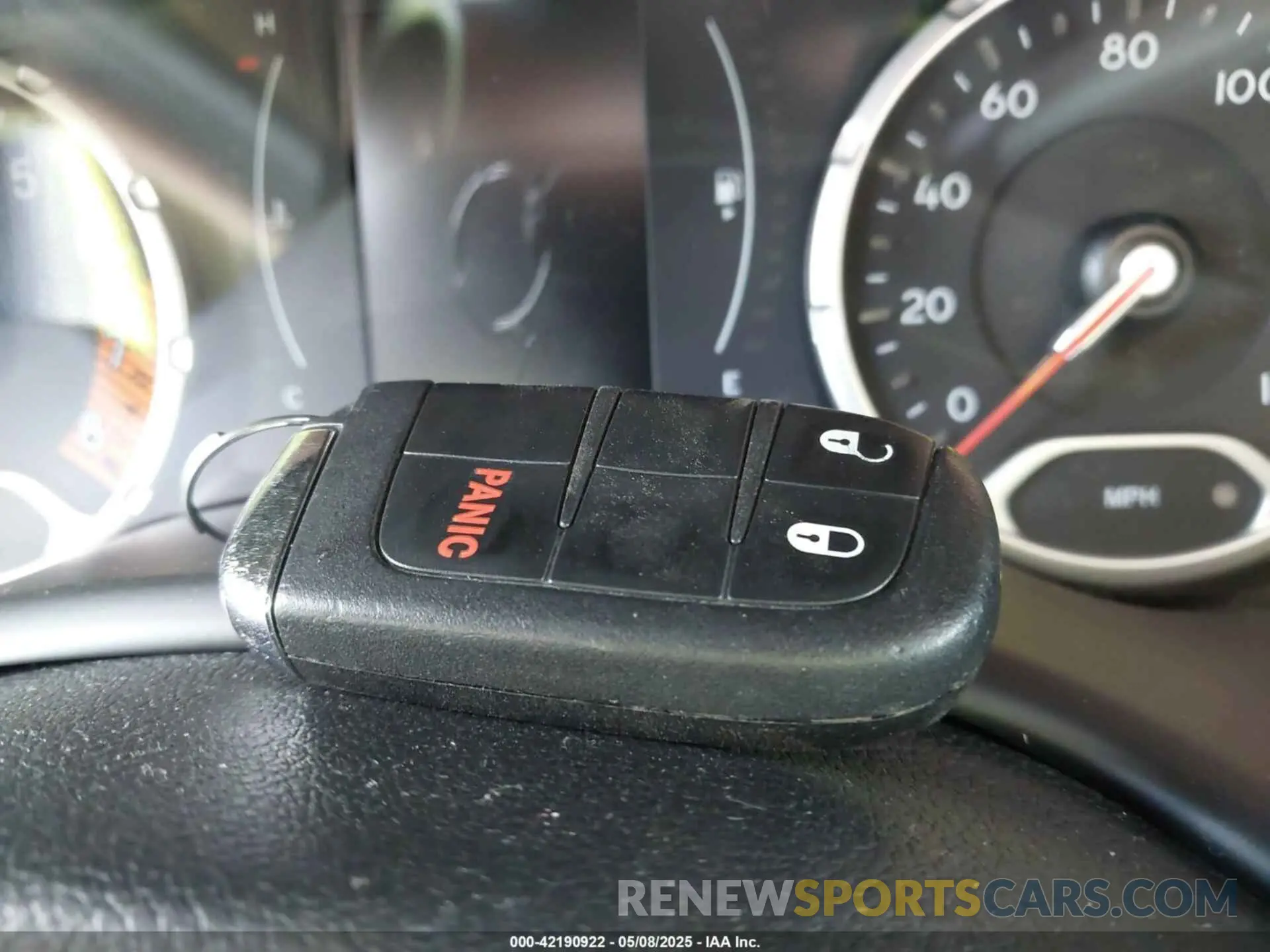 11 fotografías del automóvil dañado ZACNJAAB9KPK76101 JEEP RENEGADE 2019
