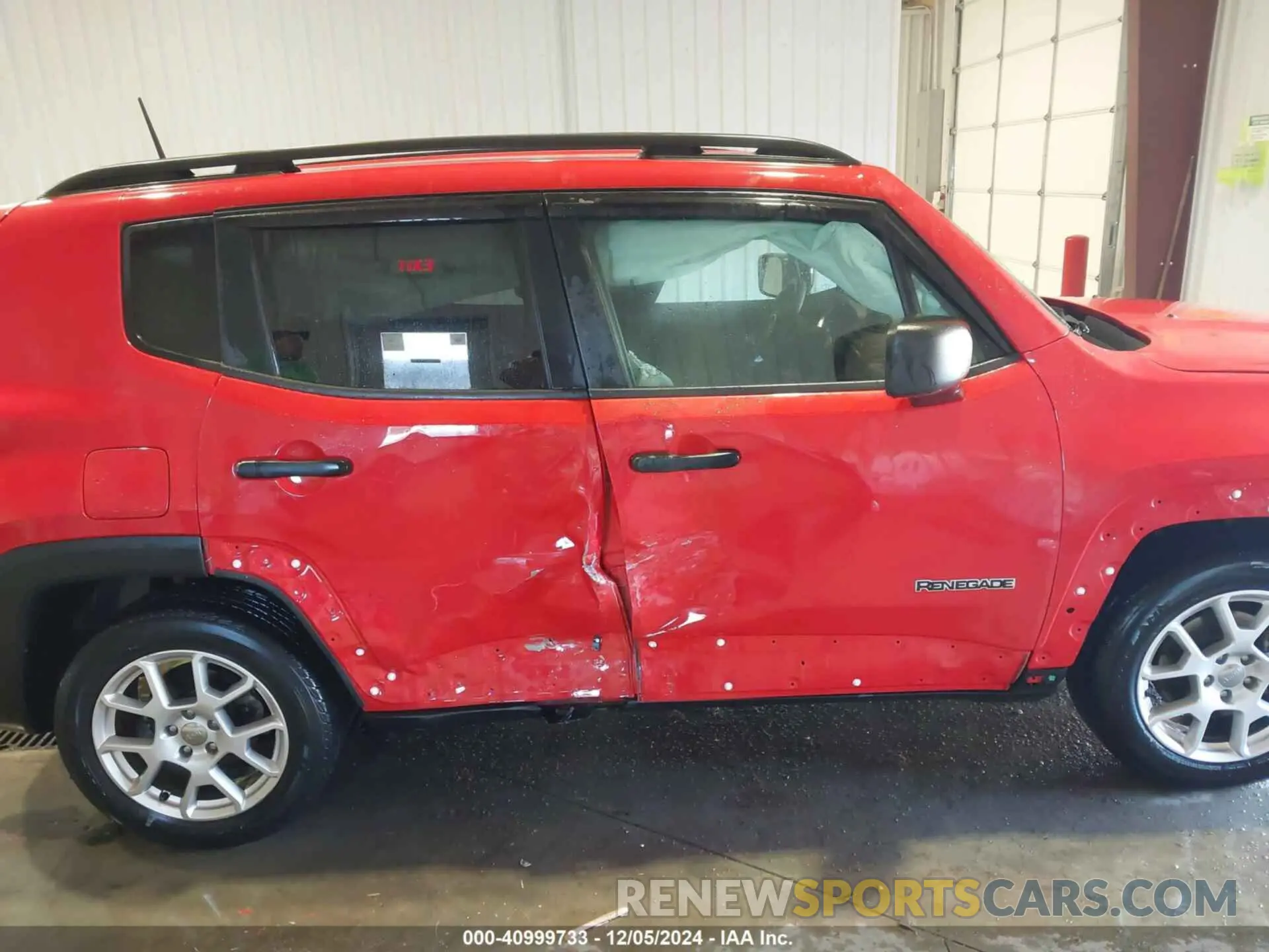 13 fotografías del automóvil dañado ZACNJAABXKPK24931 JEEP RENEGADE 2019