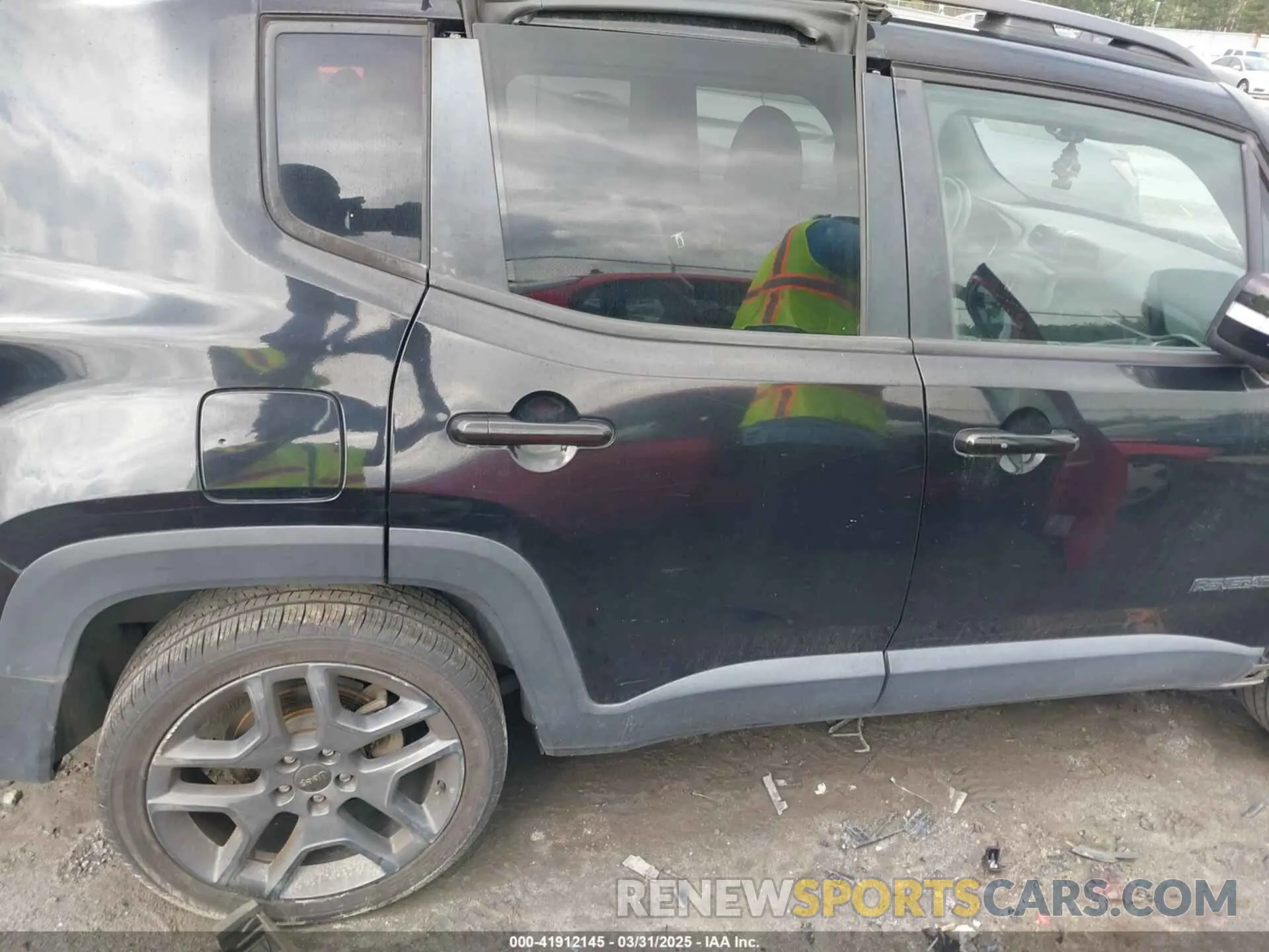 14 fotografías del automóvil dañado ZACNJAB1XKPK02059 JEEP RENEGADE 2019