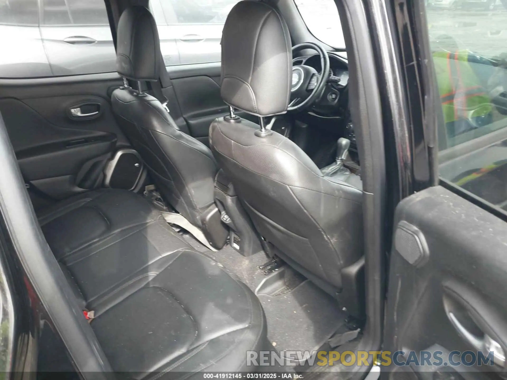 8 fotografías del automóvil dañado ZACNJAB1XKPK02059 JEEP RENEGADE 2019